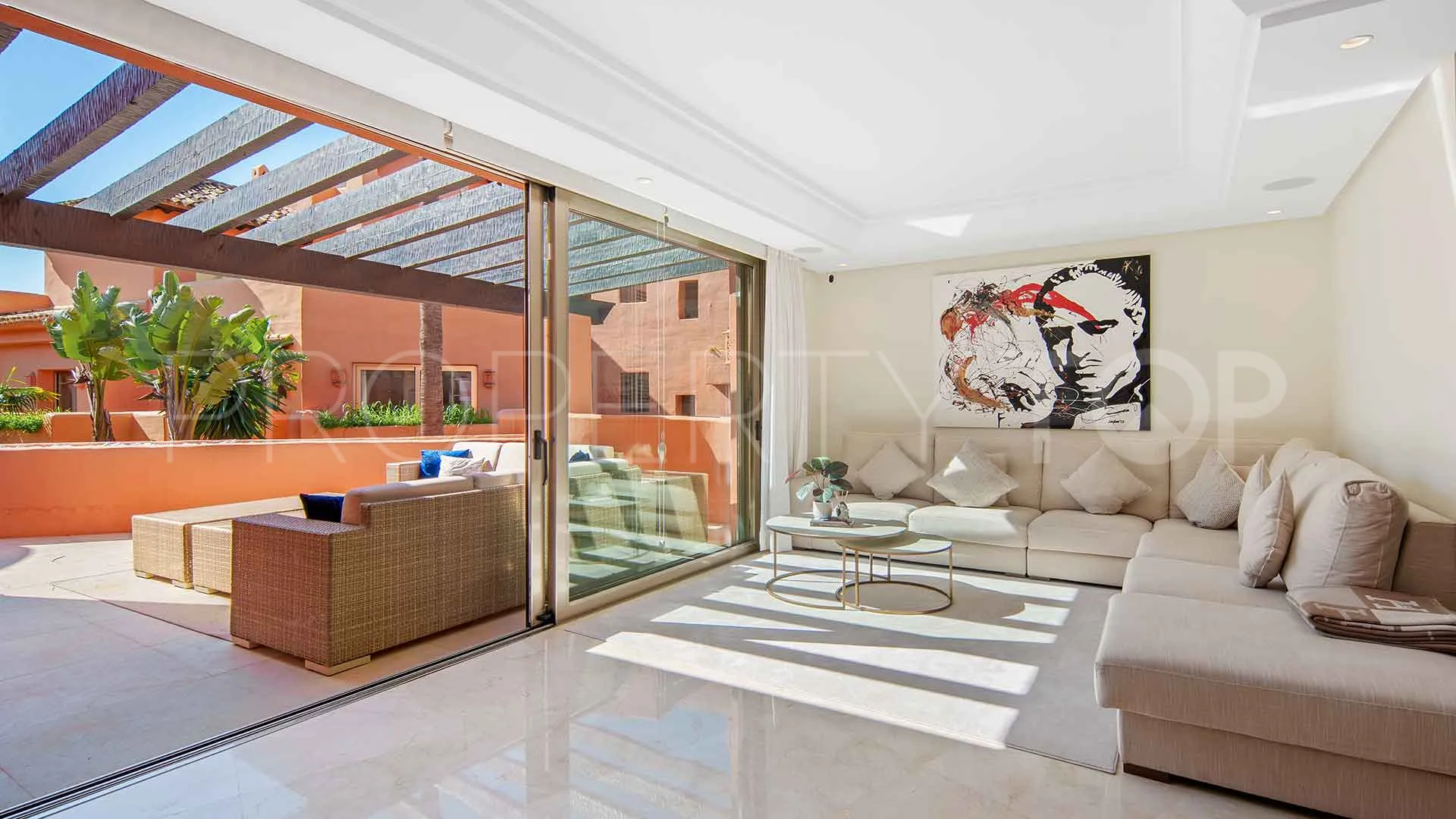 Buy penthouse in La Morera