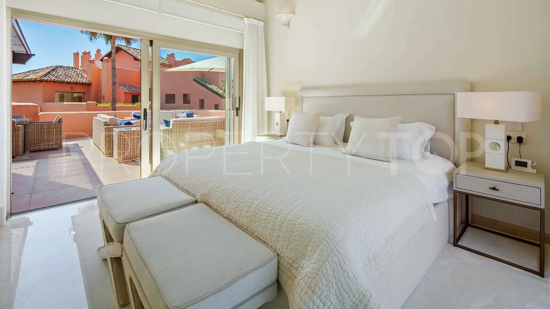 Buy penthouse in La Morera