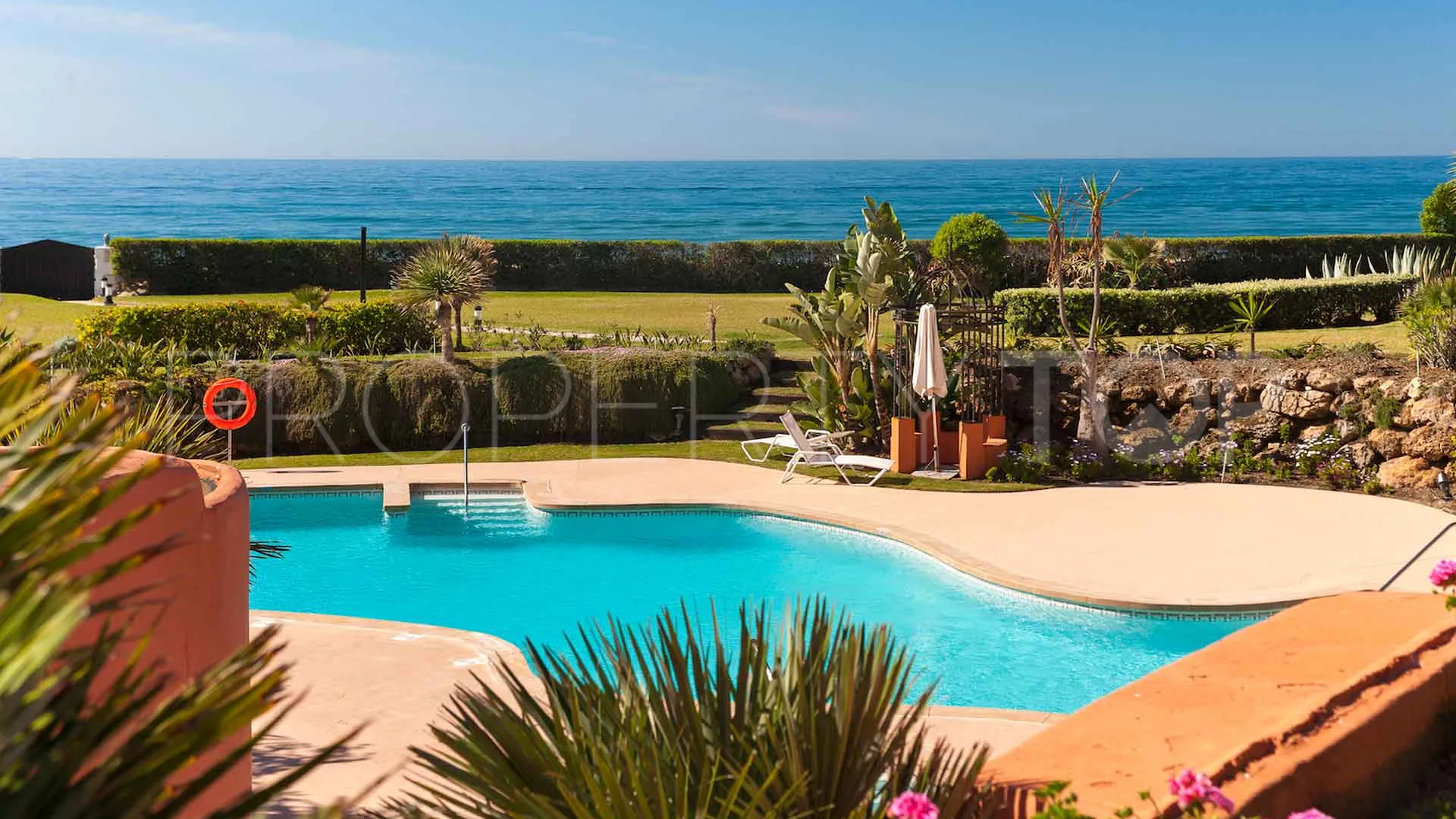 Buy penthouse in La Morera