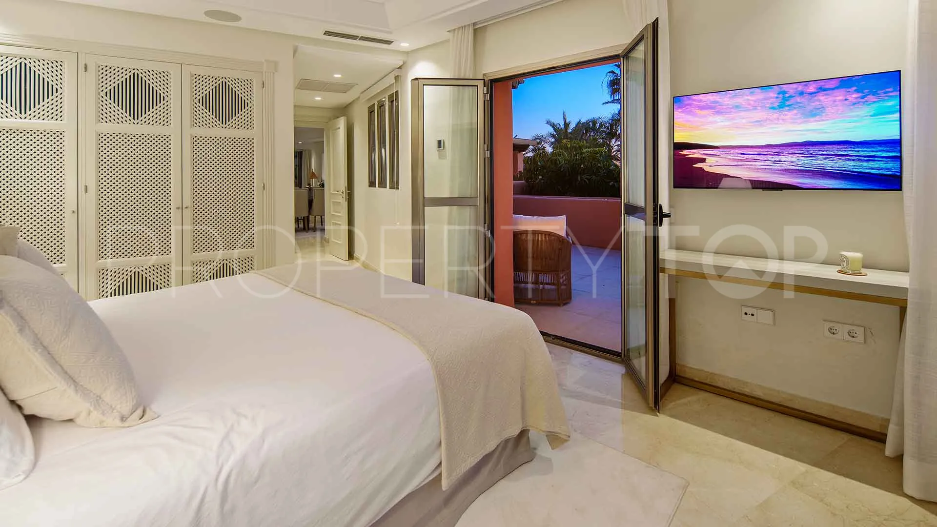 Buy penthouse in La Morera