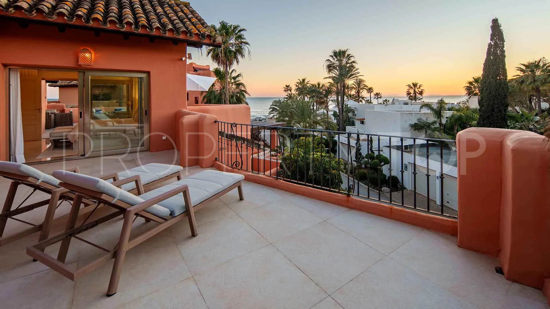 Buy penthouse in La Morera