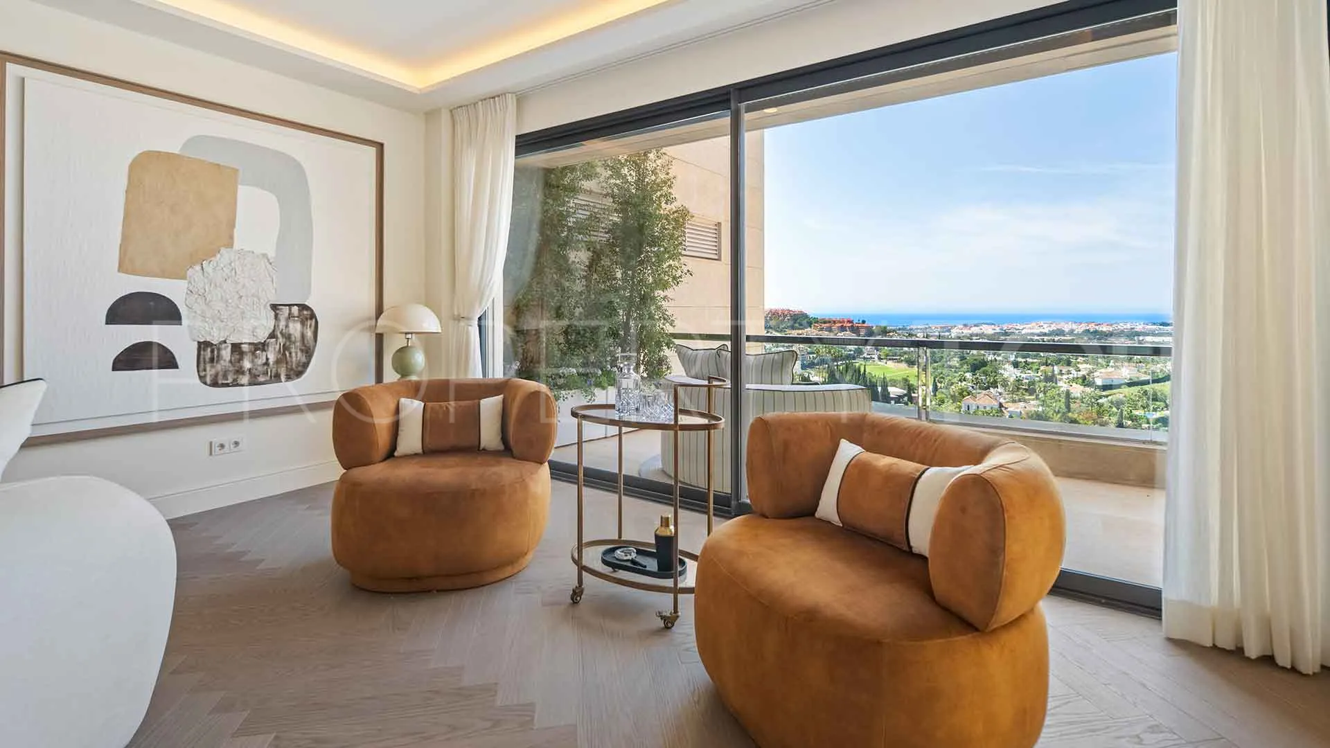 Ático de 5 dormitorios en venta en Nueva Andalucia