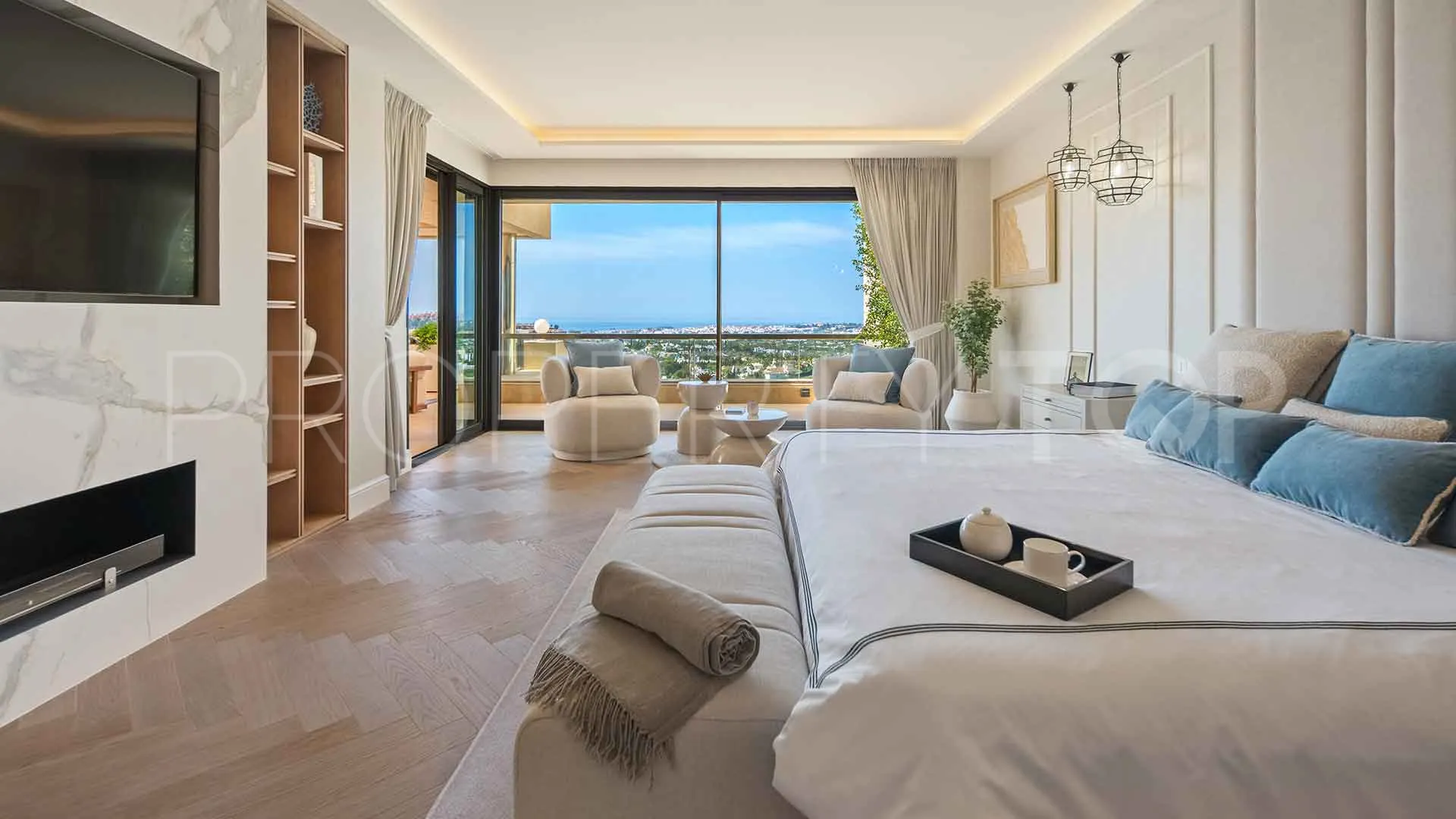 Ático de 5 dormitorios en venta en Nueva Andalucia