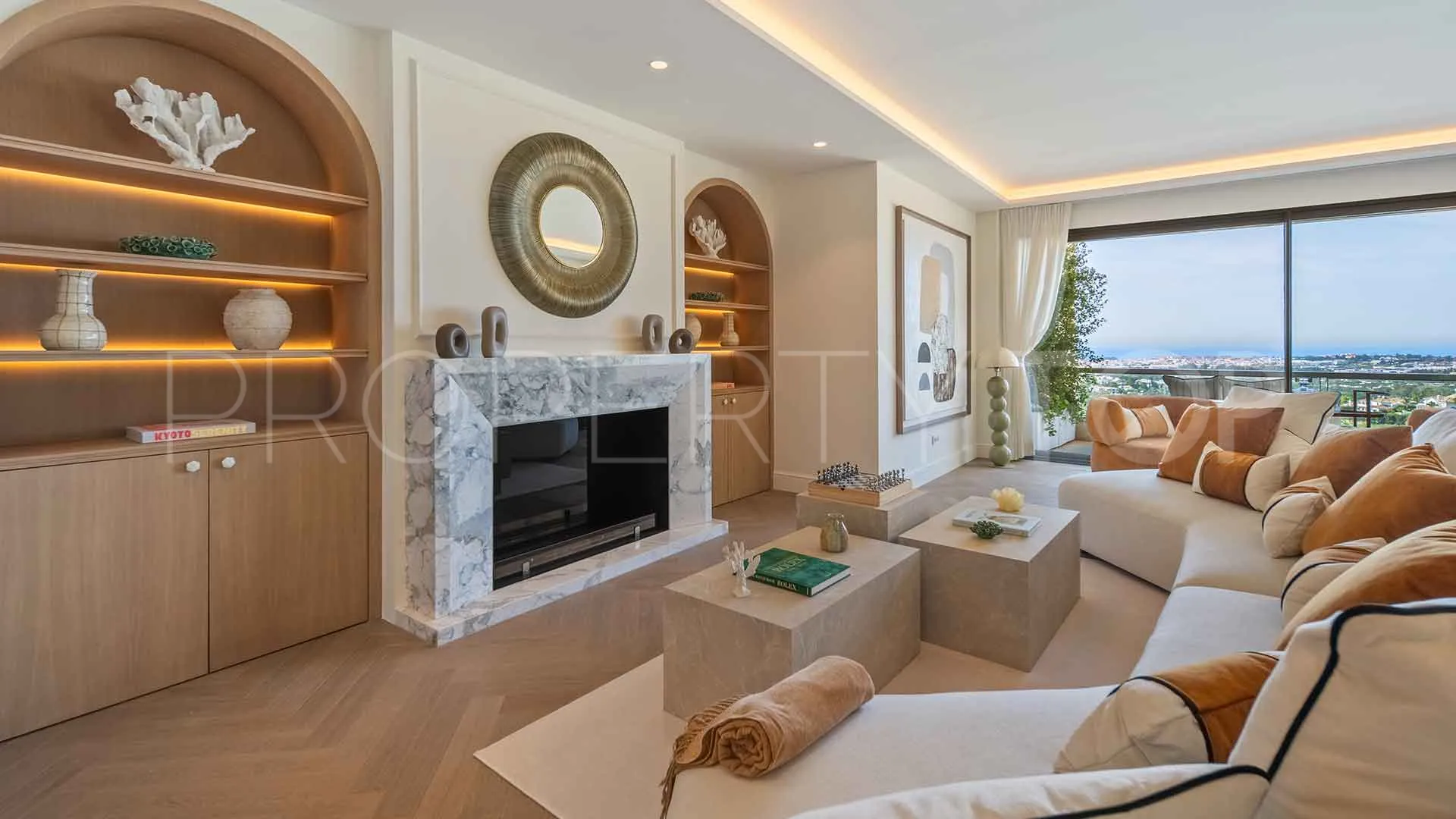 Ático de 5 dormitorios en venta en Nueva Andalucia