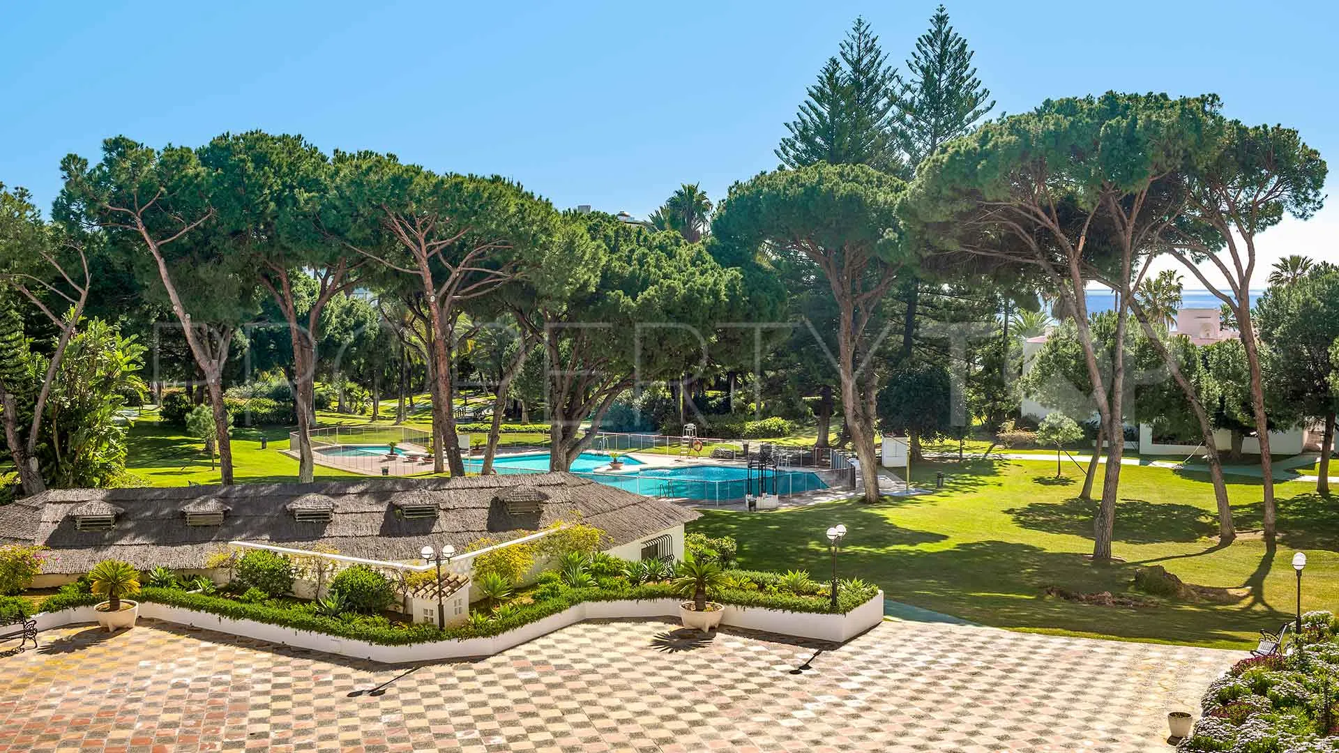 Se vende apartamento en Playas del Duque