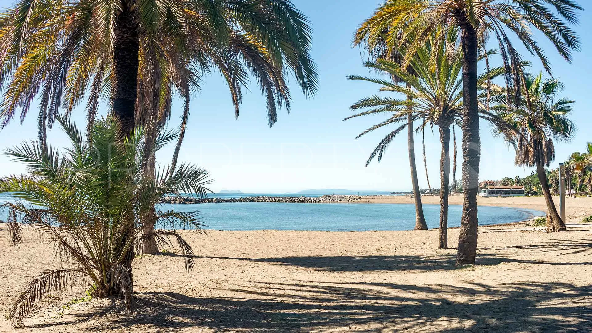 Se vende apartamento en Playas del Duque