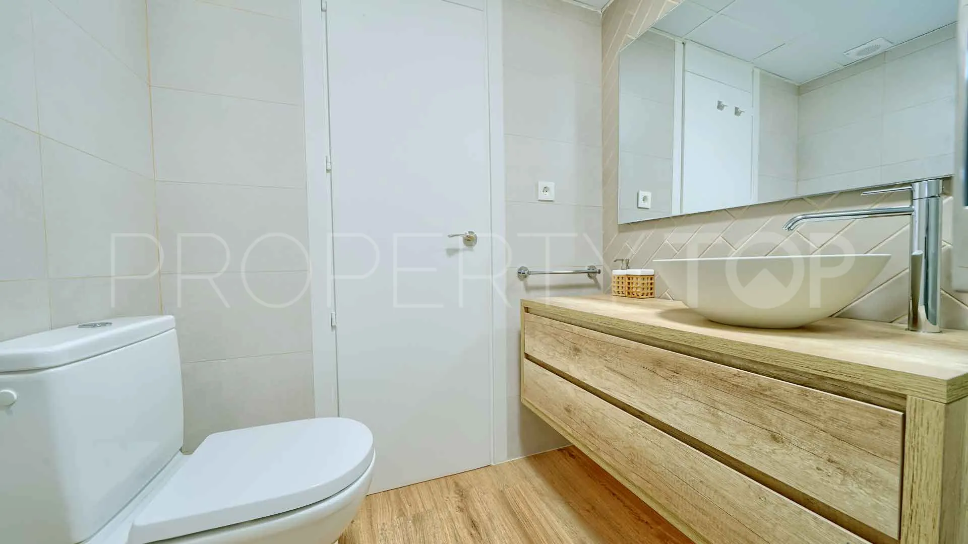 Buy ground floor duplex in Marbella House