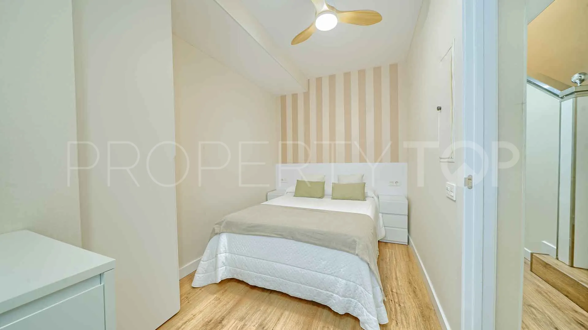 Buy ground floor duplex in Marbella House