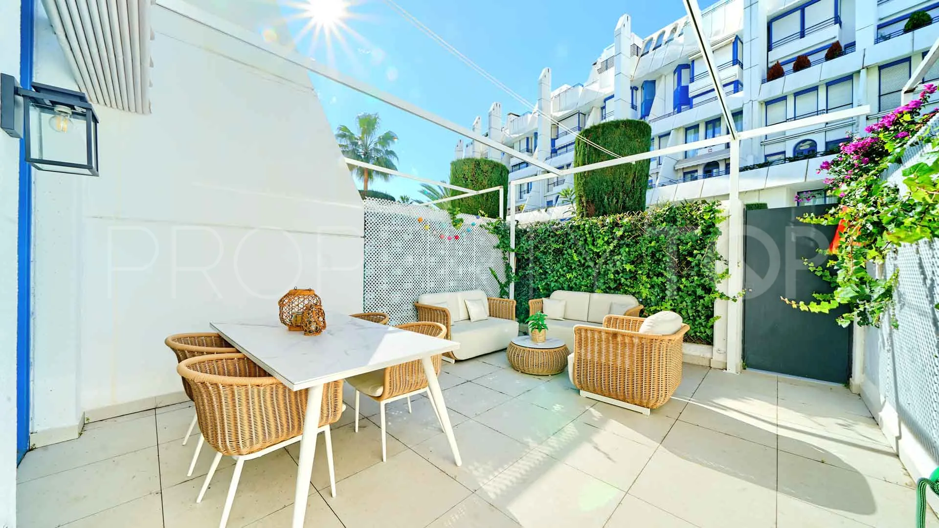 Buy ground floor duplex in Marbella House