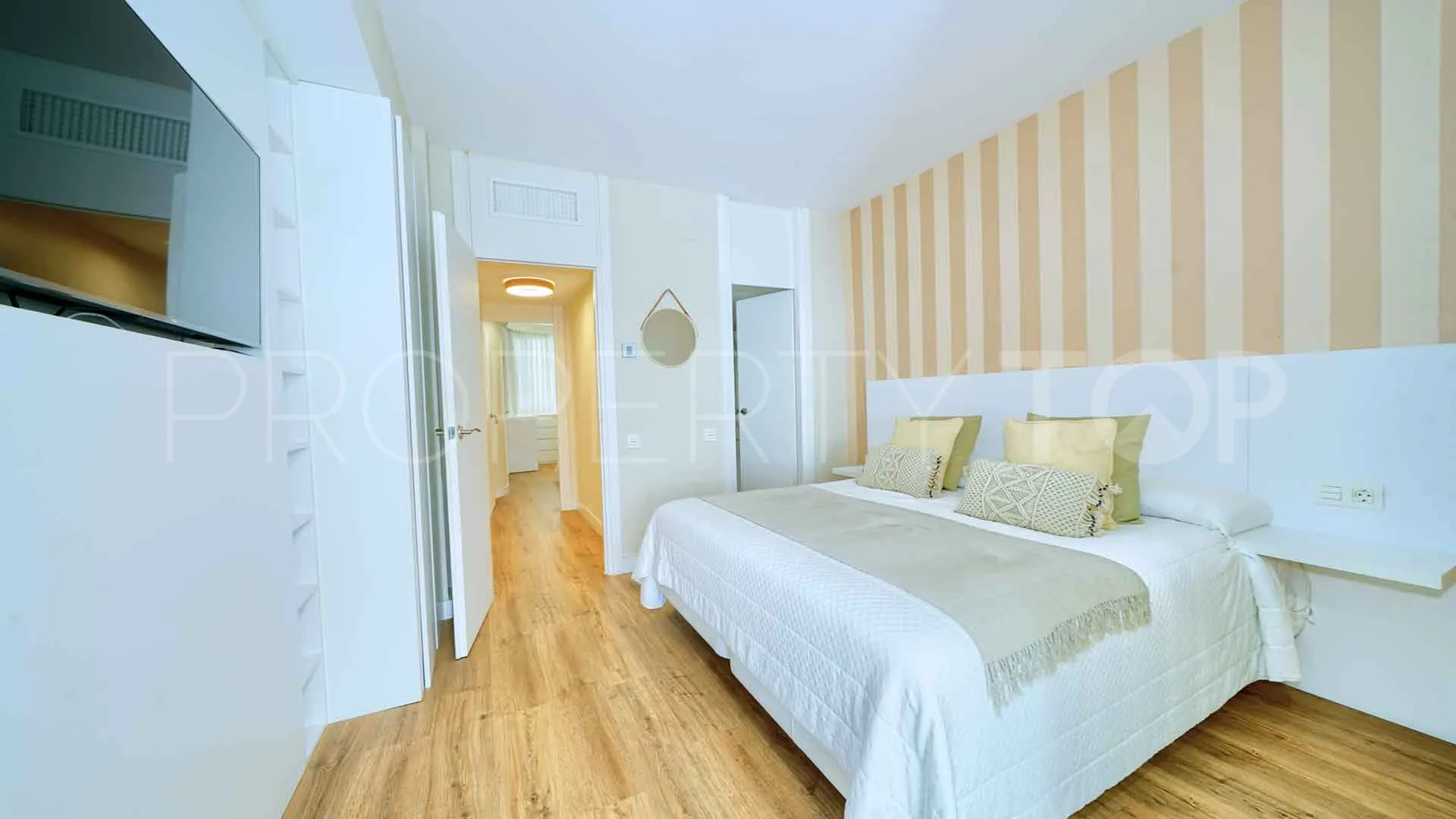 Buy ground floor duplex in Marbella House