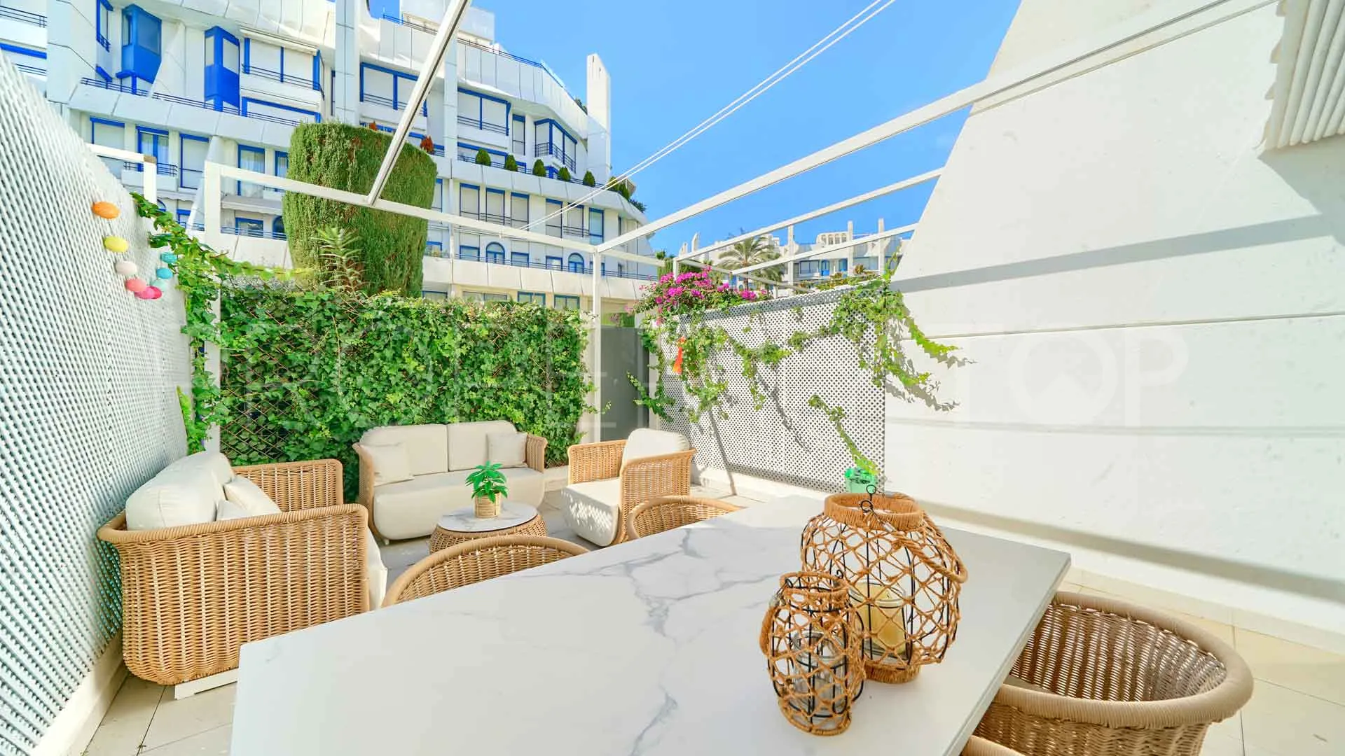Buy ground floor duplex in Marbella House