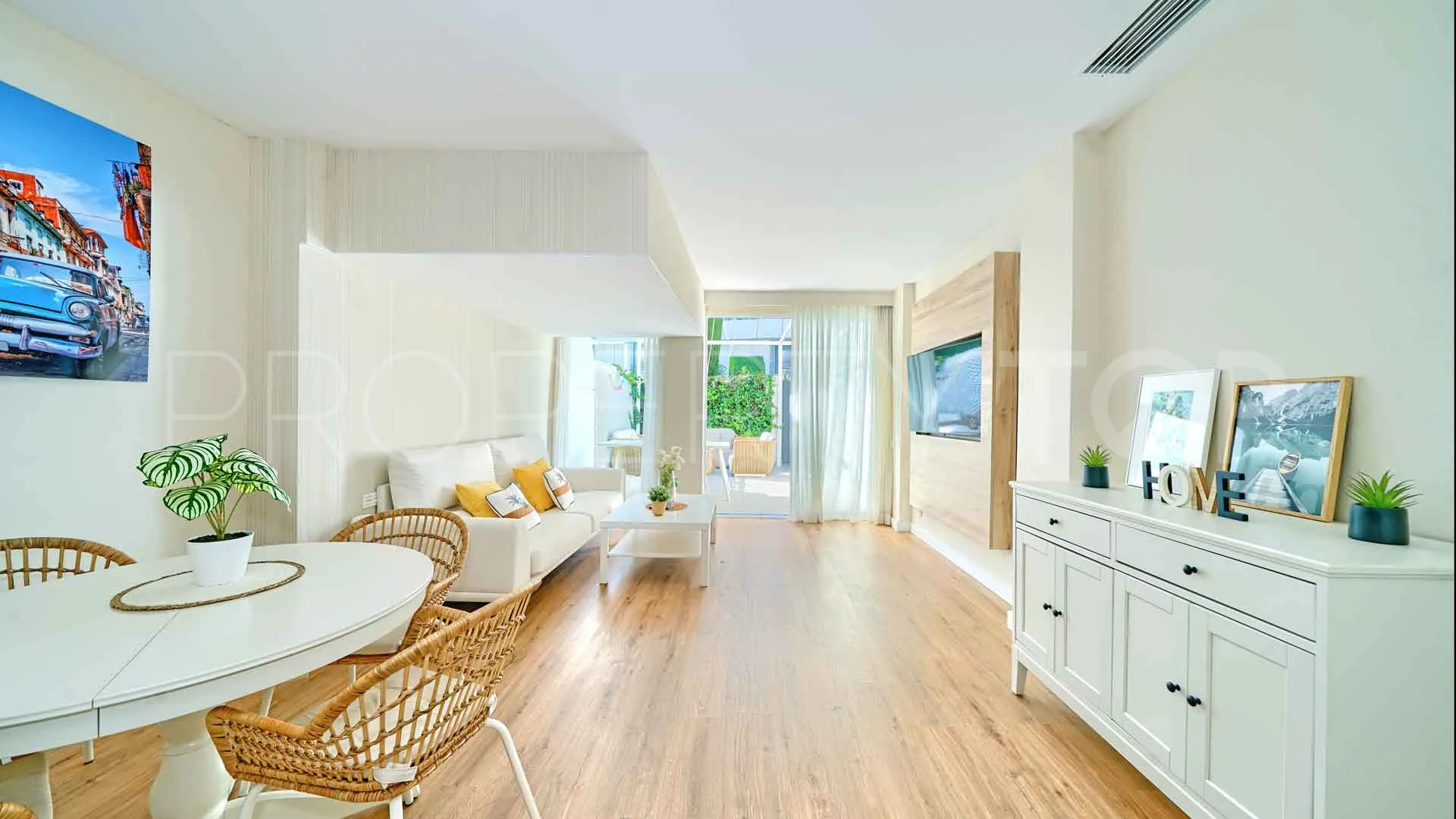 Buy ground floor duplex in Marbella House