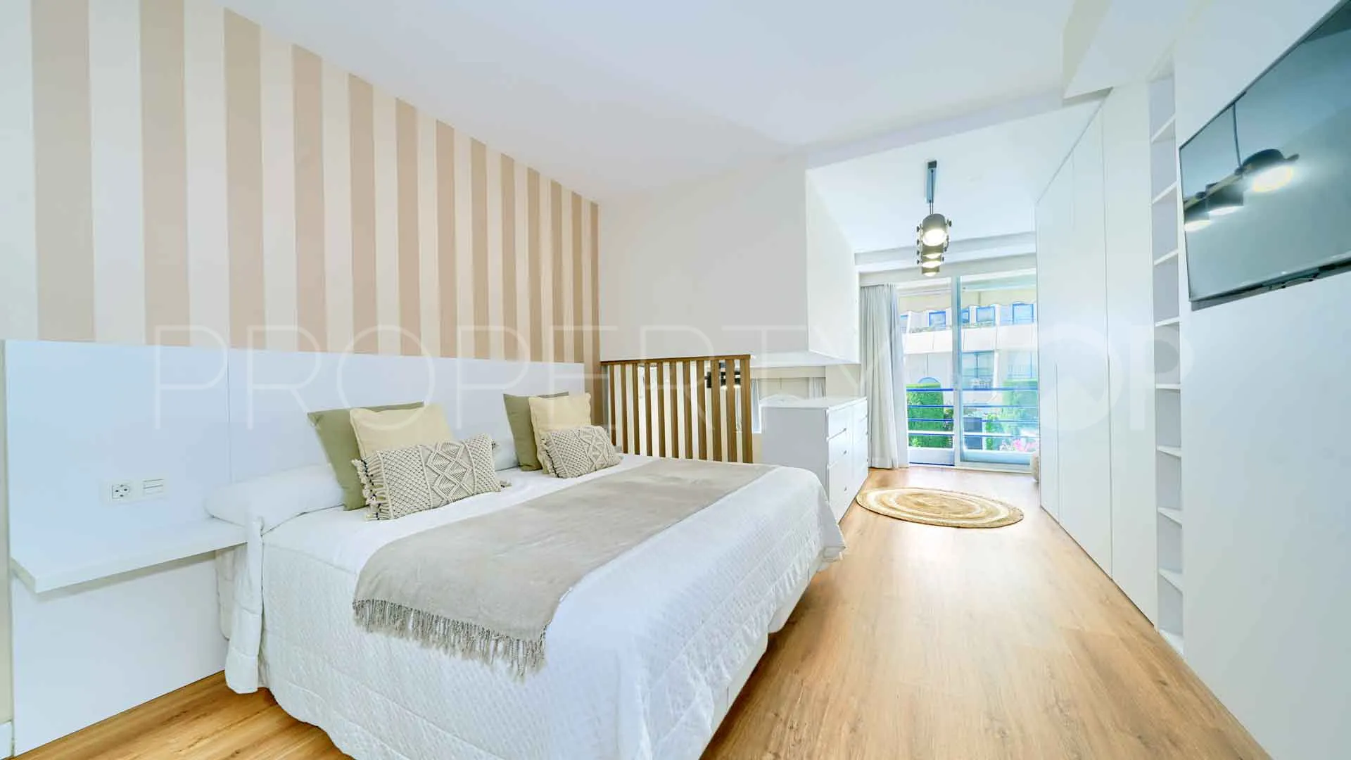 Buy ground floor duplex in Marbella House