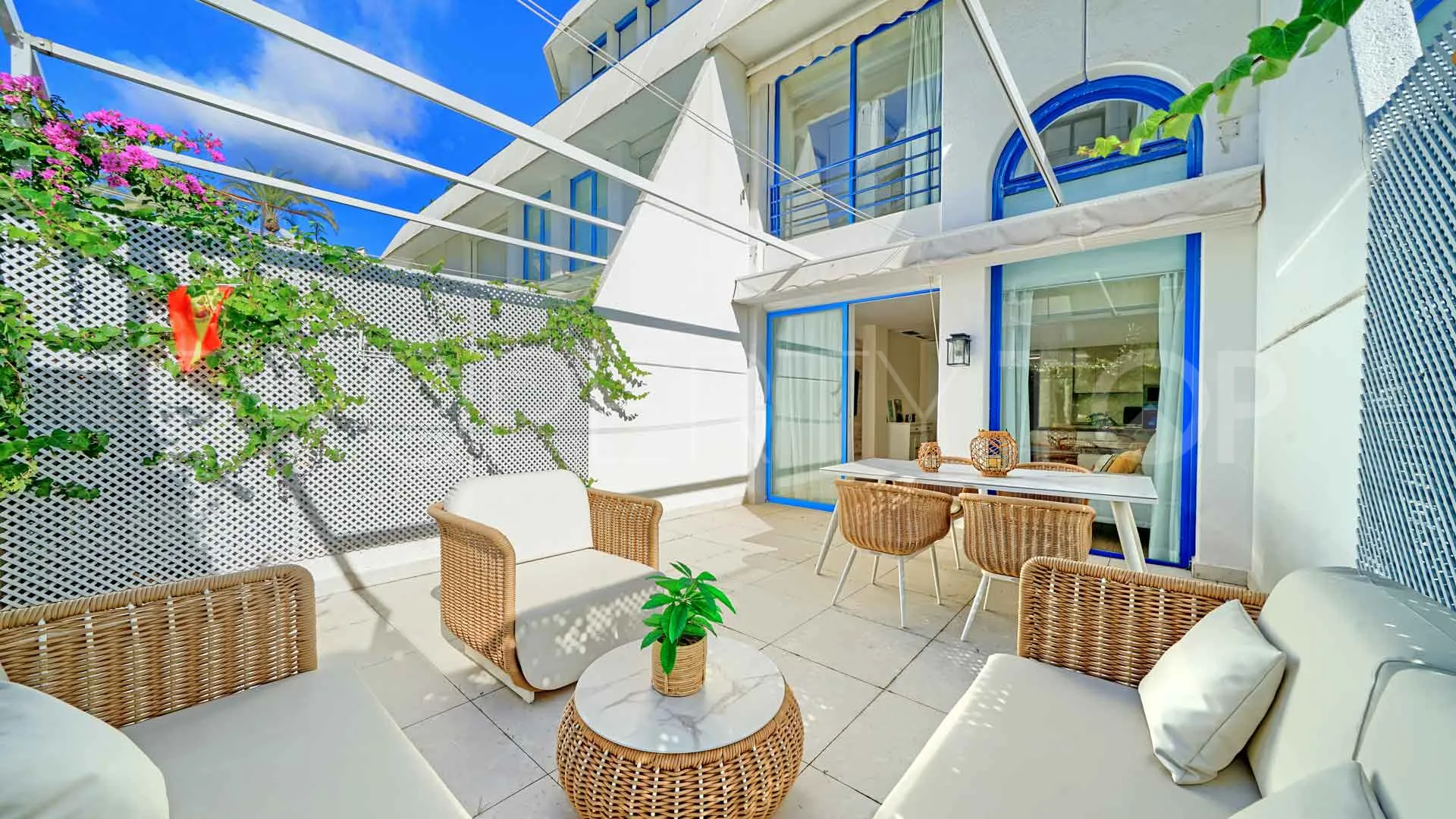 Buy ground floor duplex in Marbella House