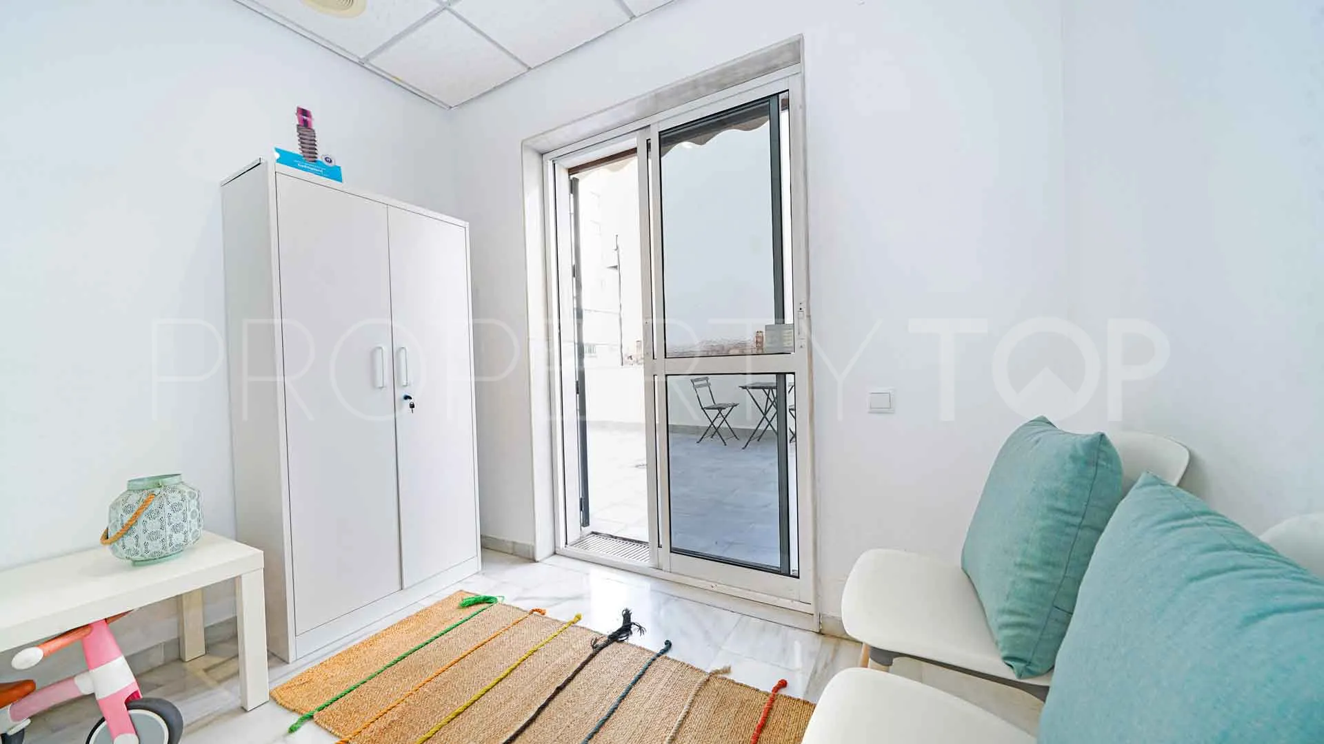 For sale office in Ricardo Soriano