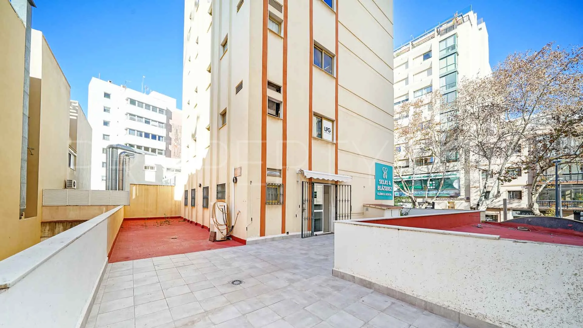 For sale office in Ricardo Soriano