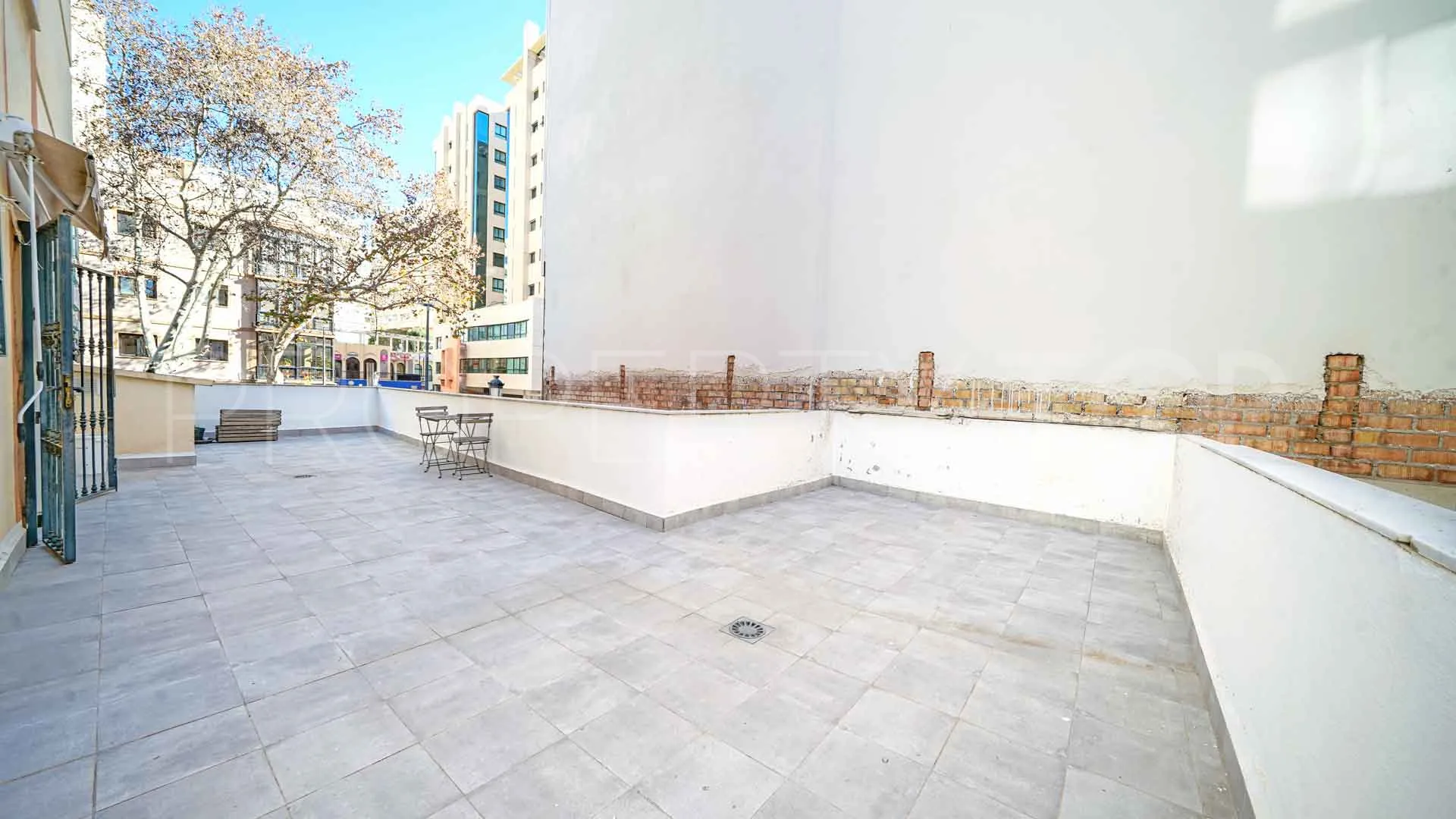 For sale office in Ricardo Soriano