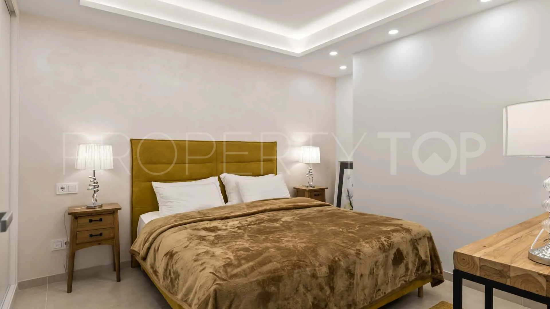 Apartamento en venta en Nueva Andalucia