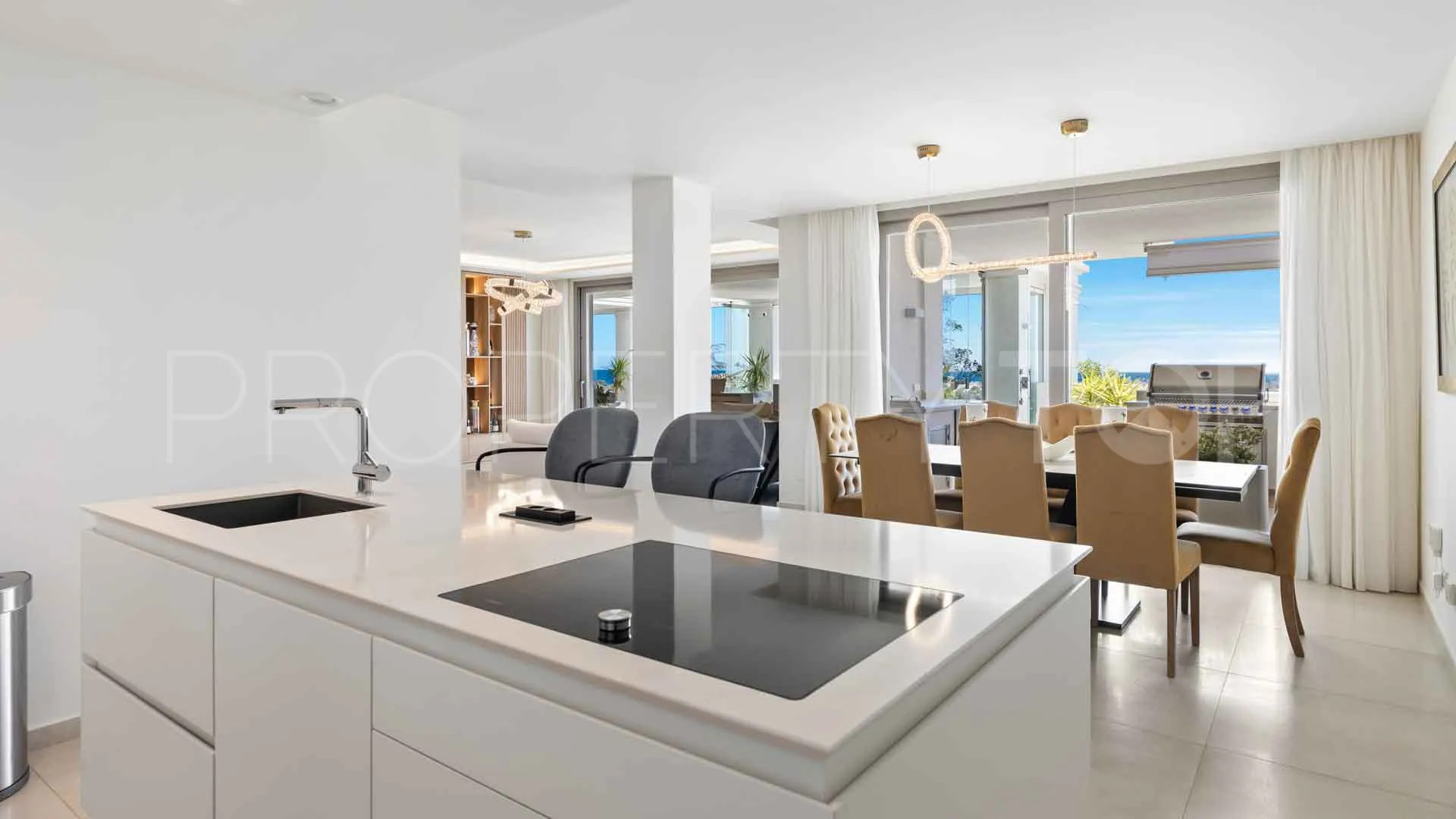 Apartamento en venta en Nueva Andalucia