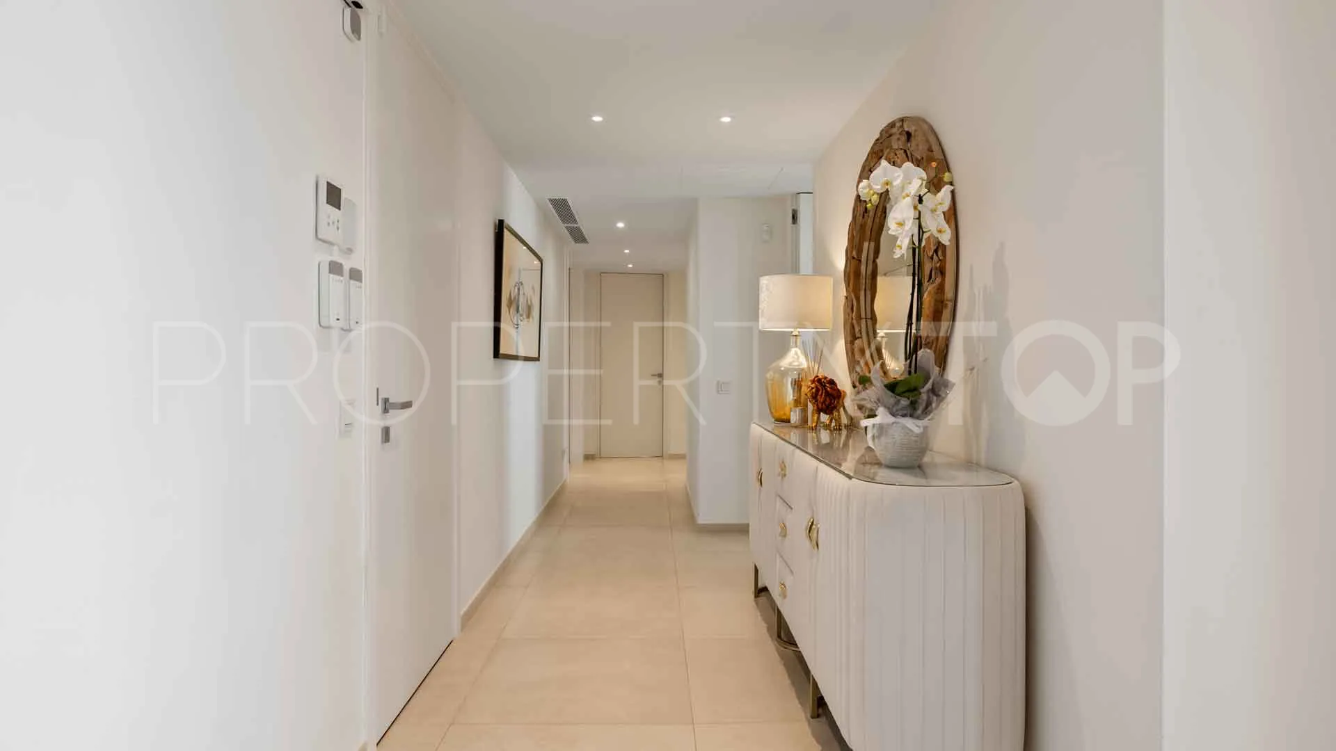 Apartamento en venta en Nueva Andalucia