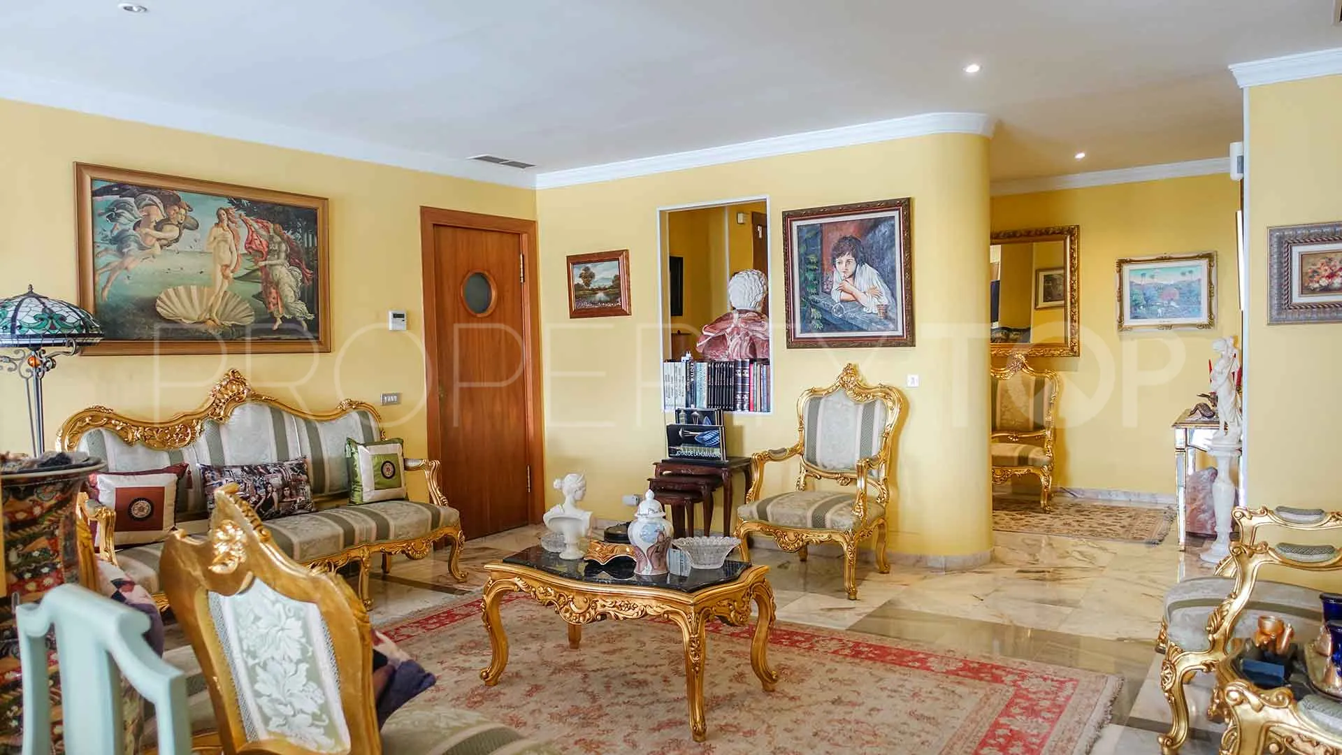 For sale office in Ricardo Soriano
