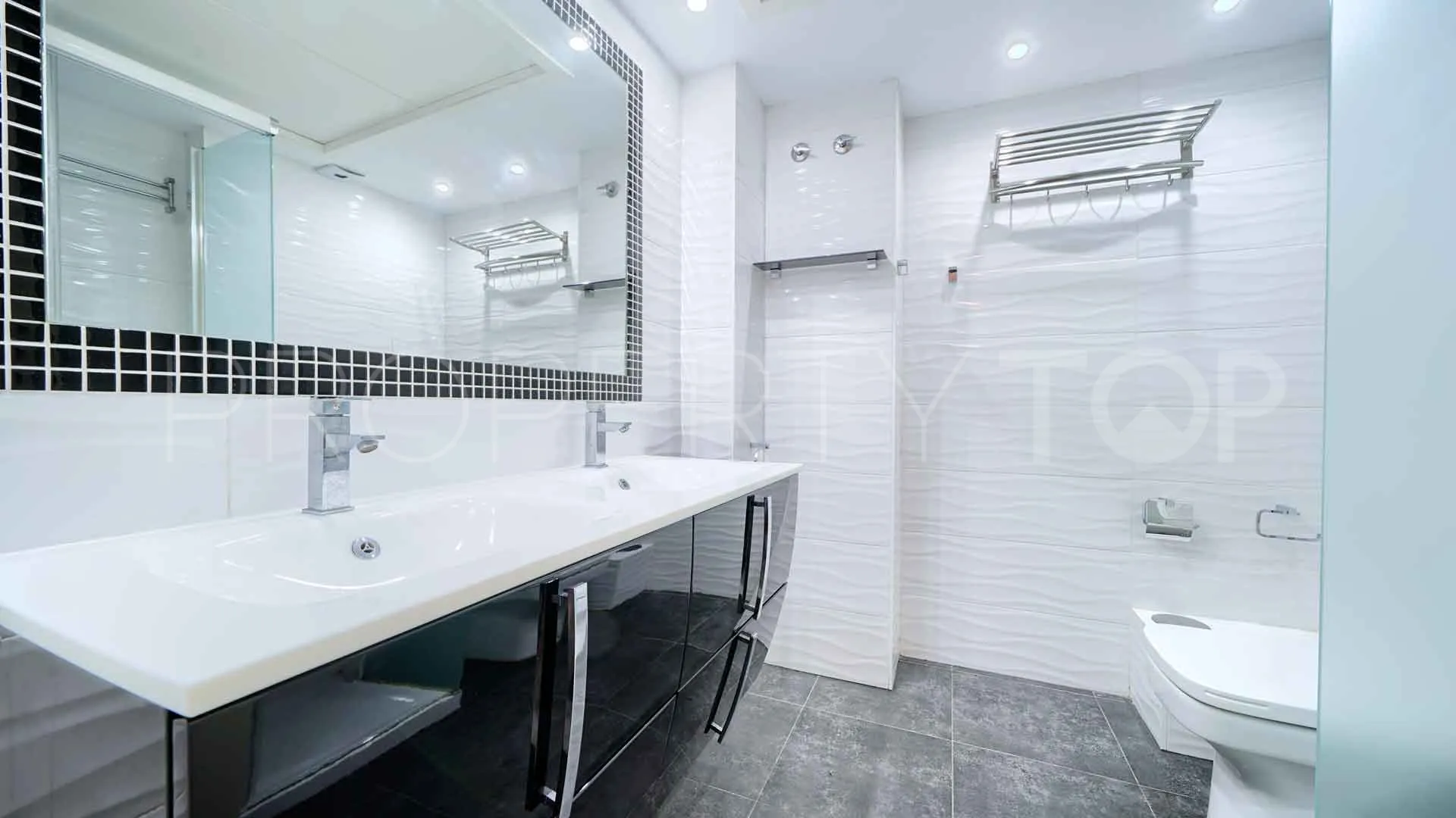 Comprar apartamento con 3 dormitorios en Marbella House