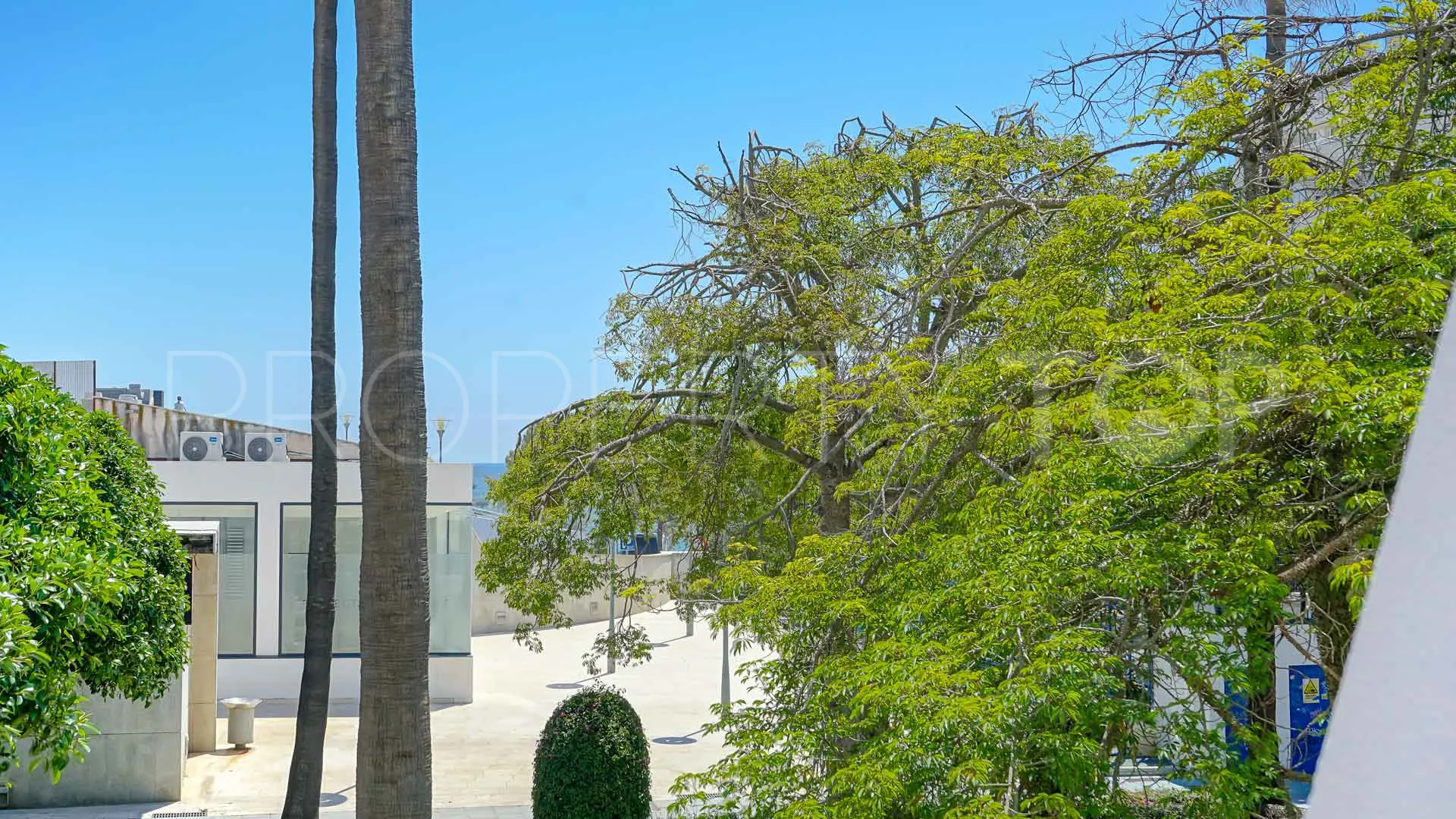 Comprar apartamento con 3 dormitorios en Marbella House
