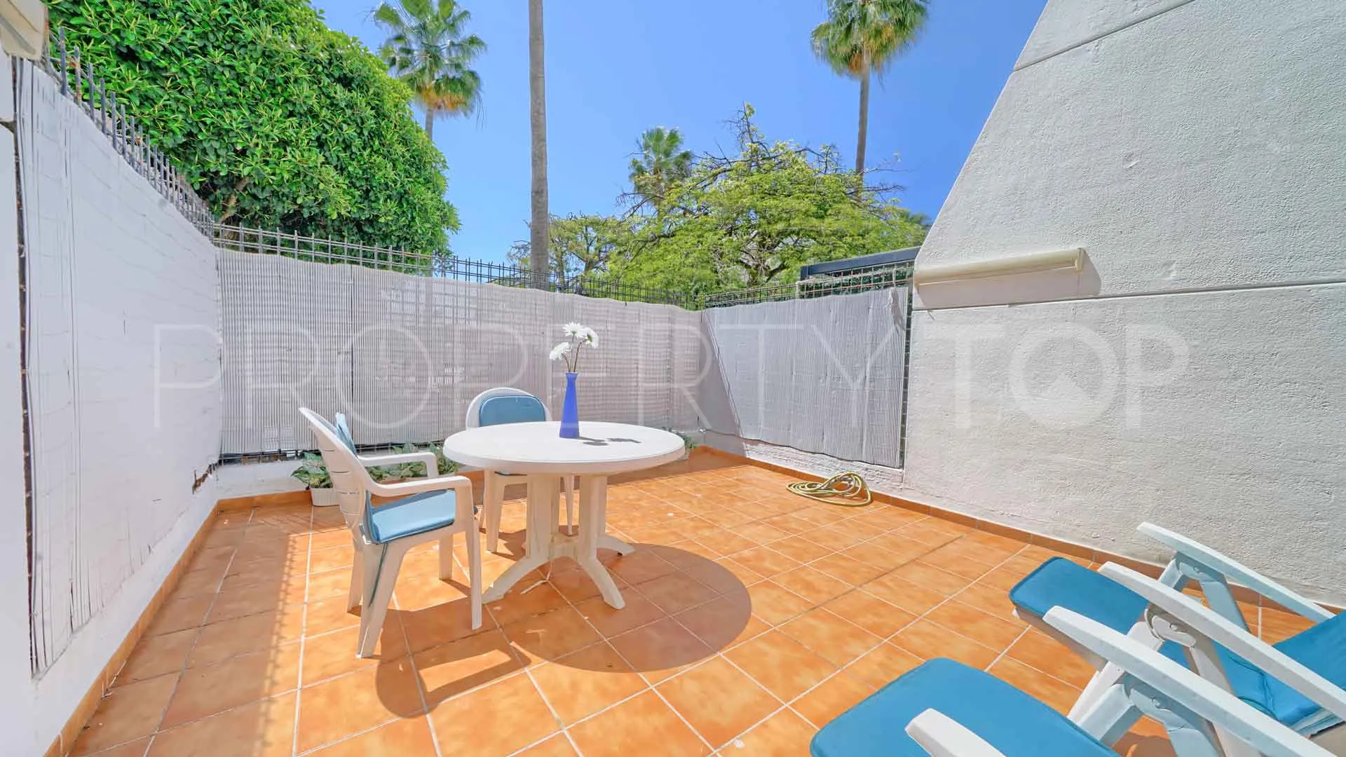 Comprar apartamento con 3 dormitorios en Marbella House