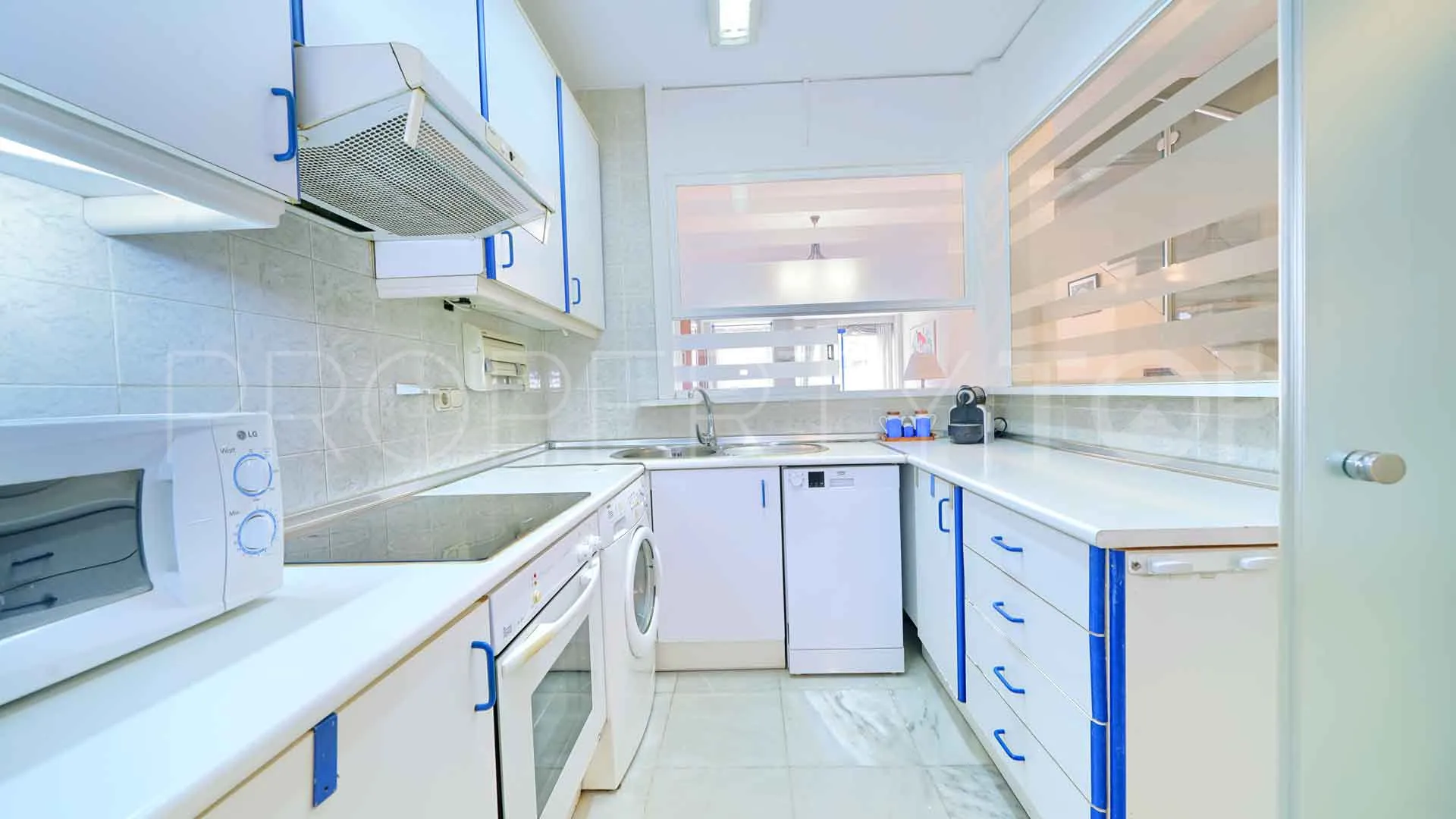 Comprar apartamento con 3 dormitorios en Marbella House