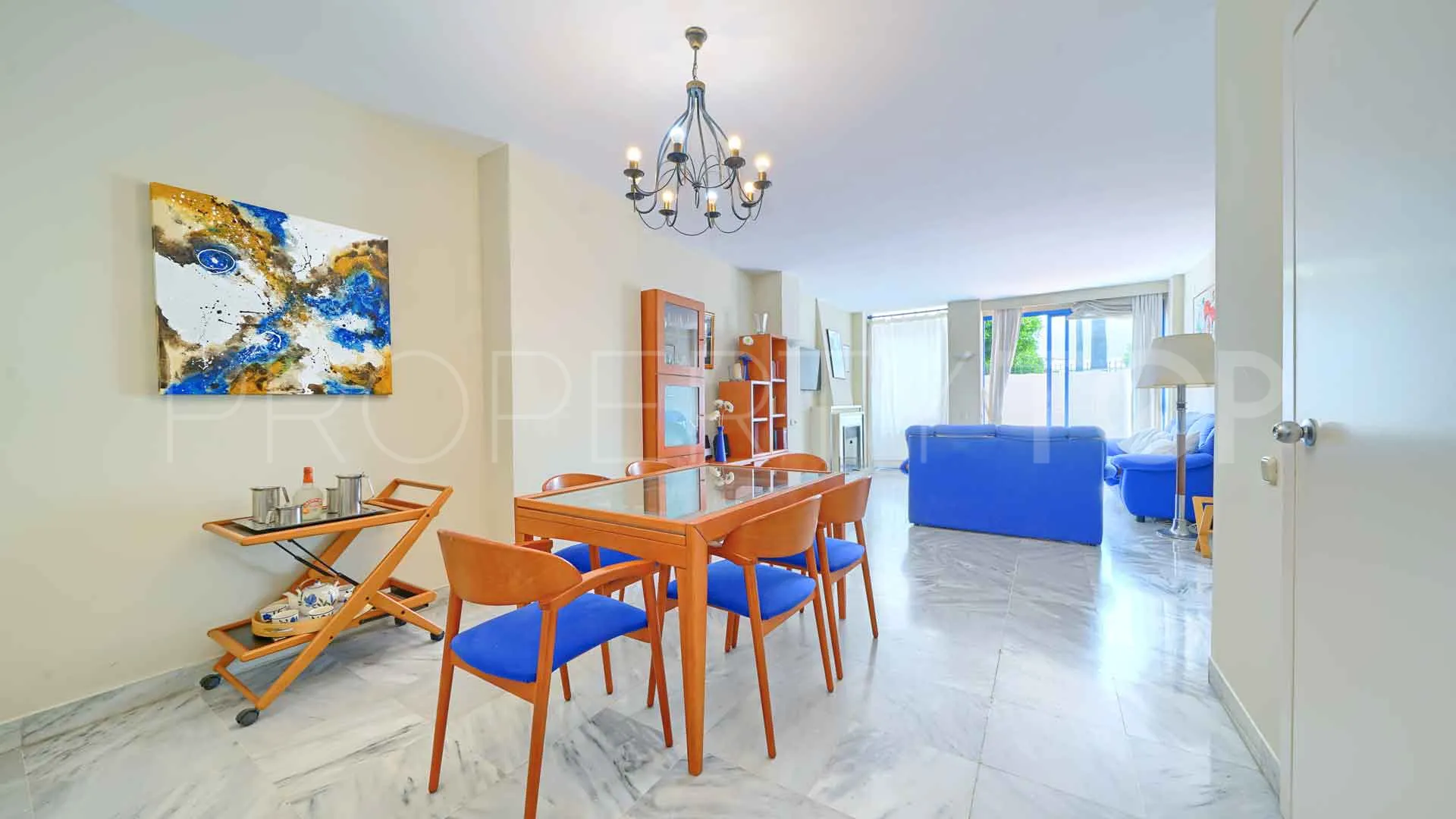 Comprar apartamento con 3 dormitorios en Marbella House