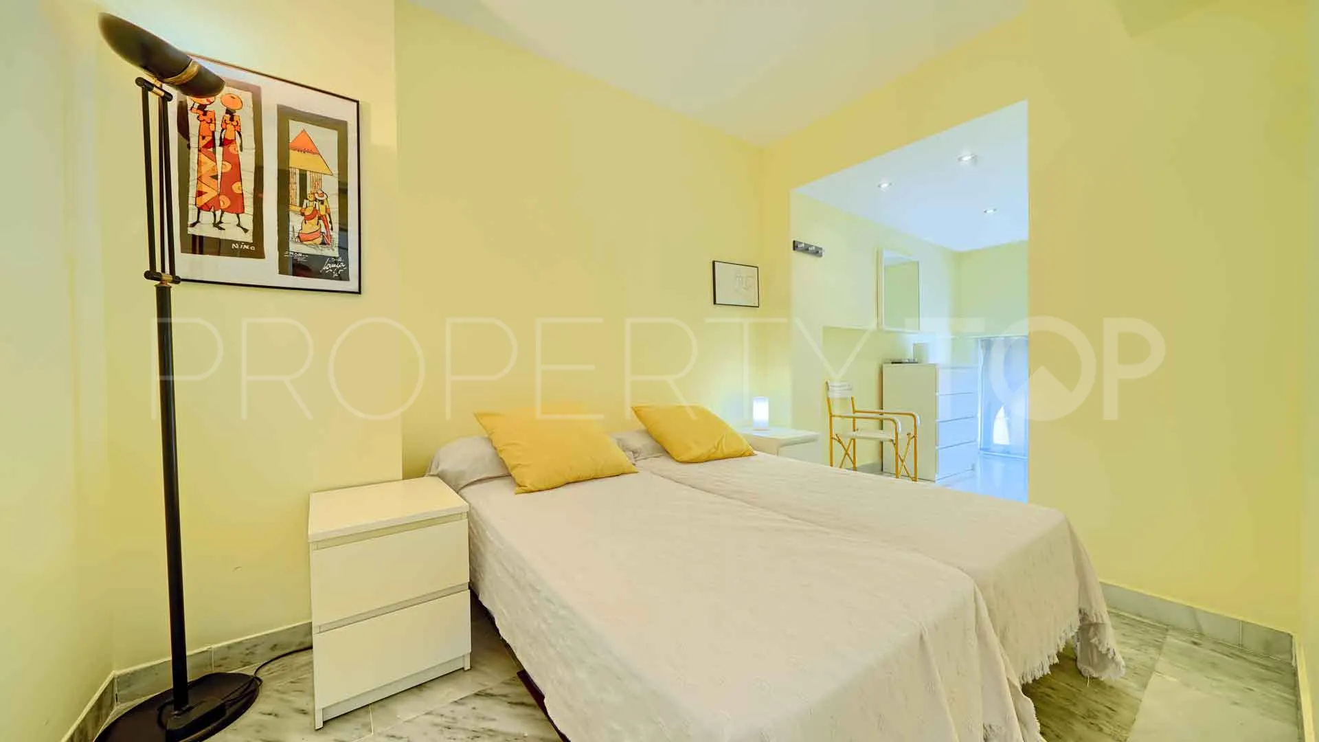 Comprar apartamento con 3 dormitorios en Marbella House