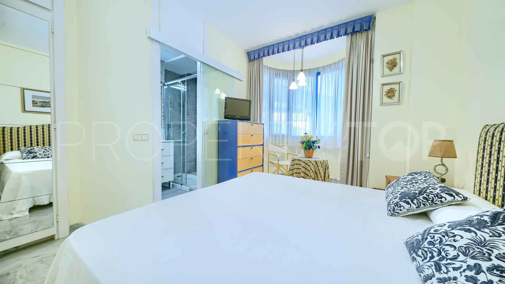 Comprar apartamento con 3 dormitorios en Marbella House