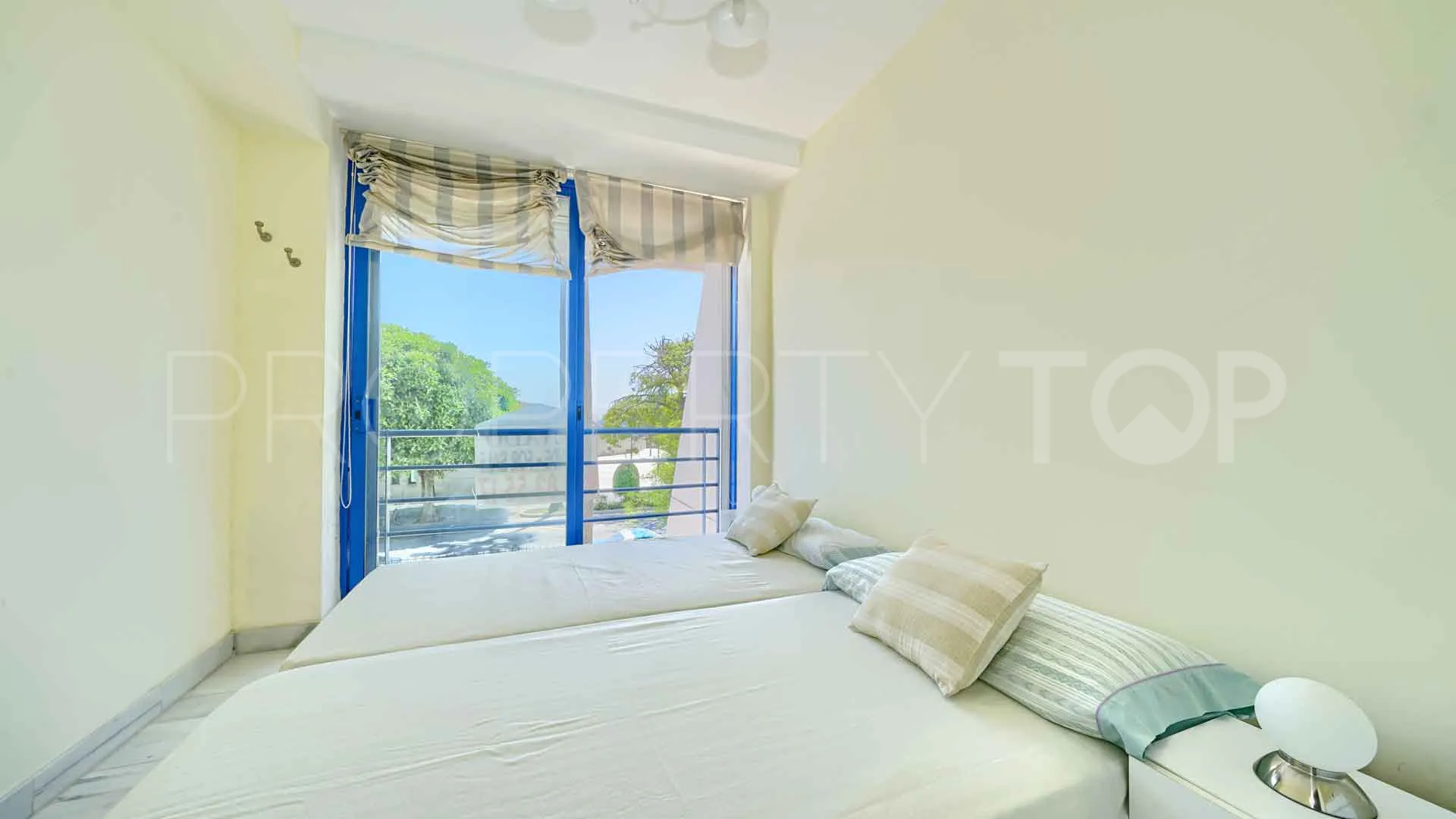Comprar apartamento con 3 dormitorios en Marbella House
