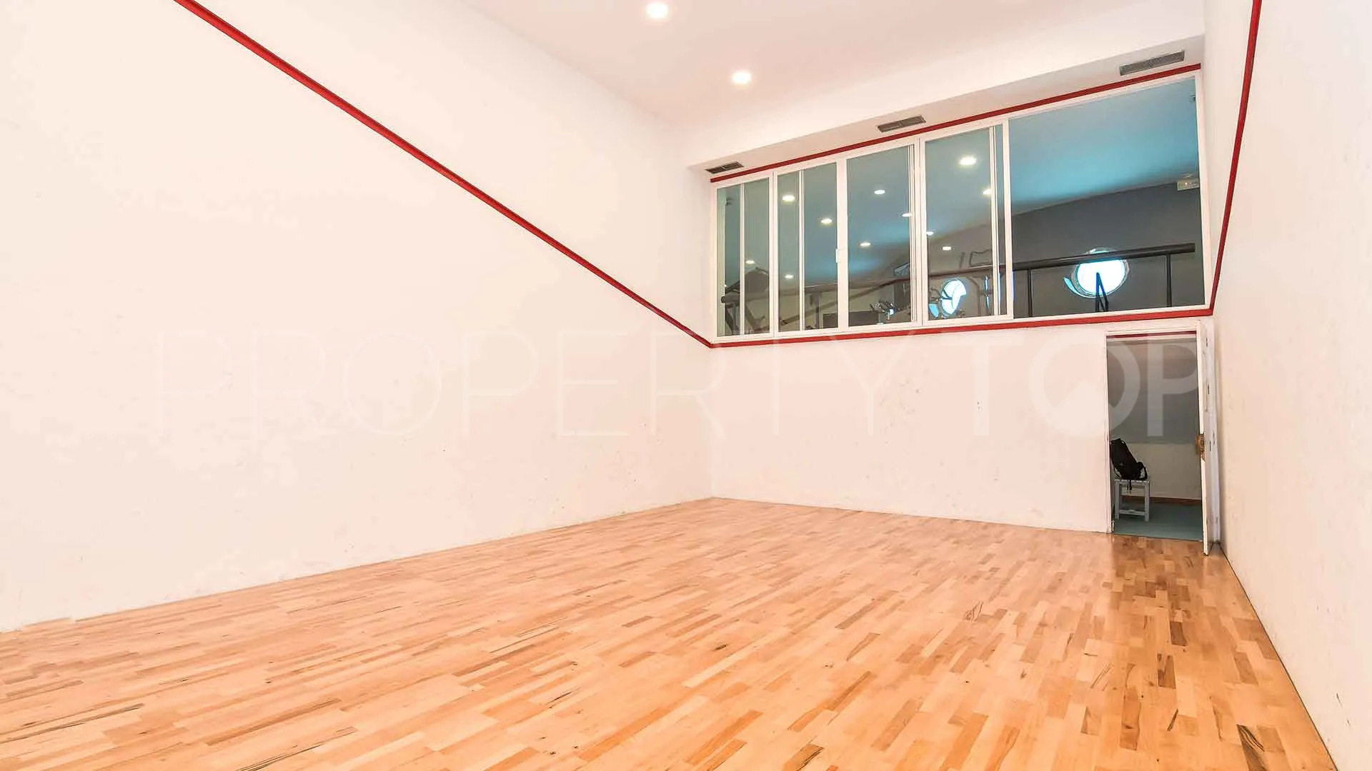 Apartamento en venta de 2 dormitorios en Marbella House