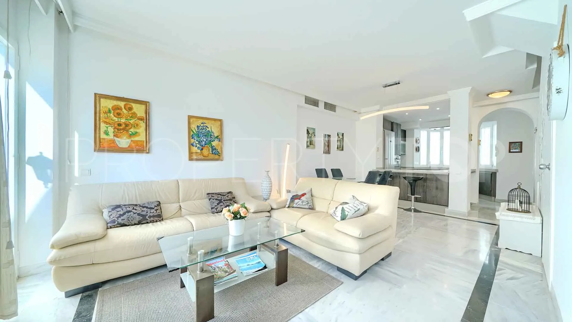 Apartamento en venta de 2 dormitorios en Marbella House