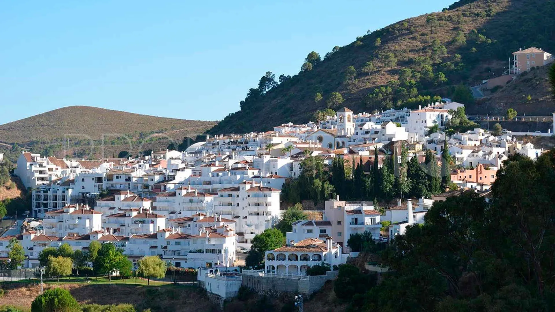 Penthouse with 3 bedrooms for sale in Los Capanes del Golf