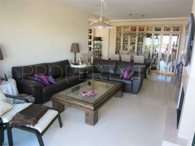 Penthouse with 3 bedrooms for sale in Los Capanes del Golf
