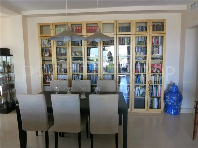 Penthouse with 3 bedrooms for sale in Los Capanes del Golf