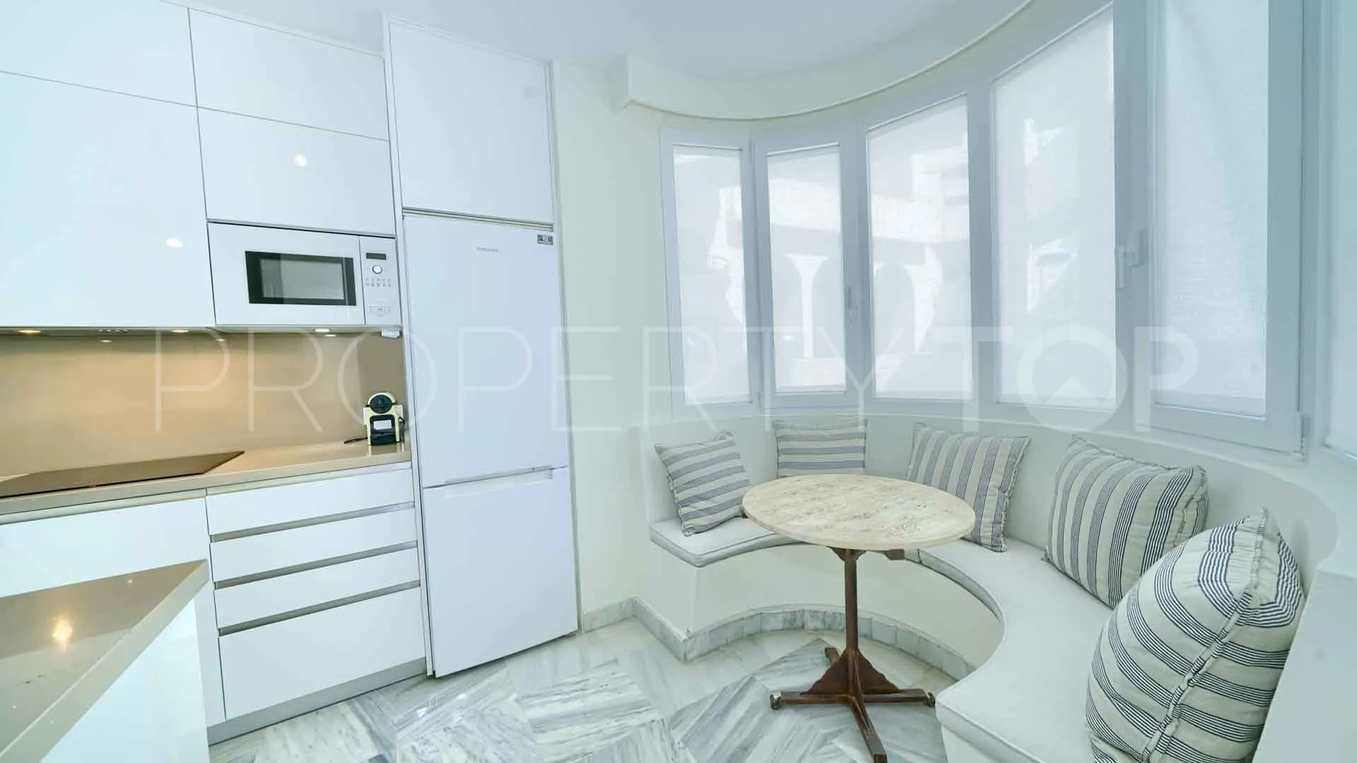 For sale apartment with 2 bedrooms in Marbella House