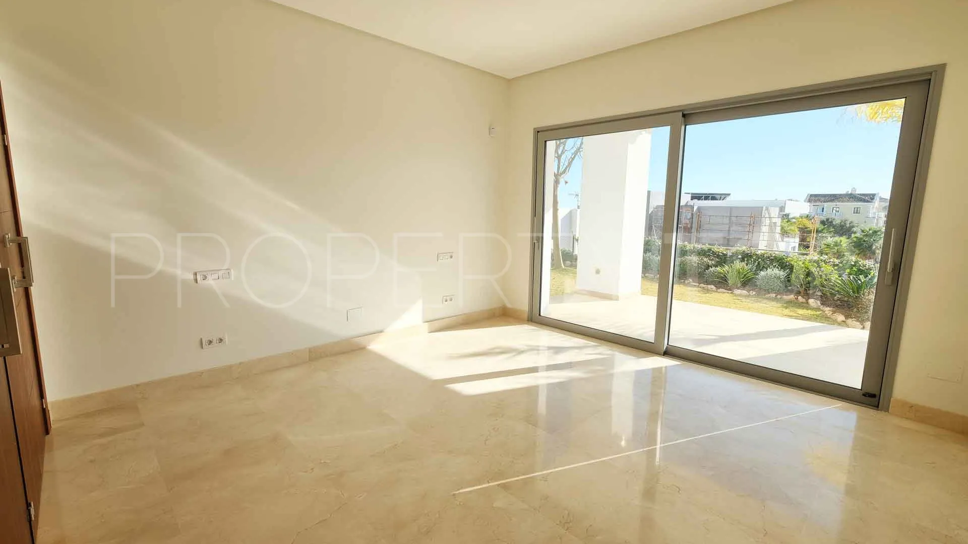 Villa con 4 dormitorios en venta en Puerto del Capitan