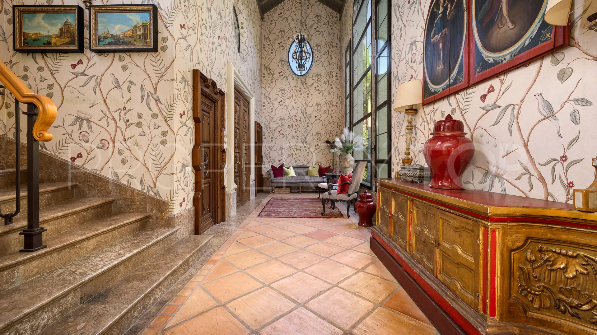 Casa en venta con 8 dormitorios en Guadalmina Baja