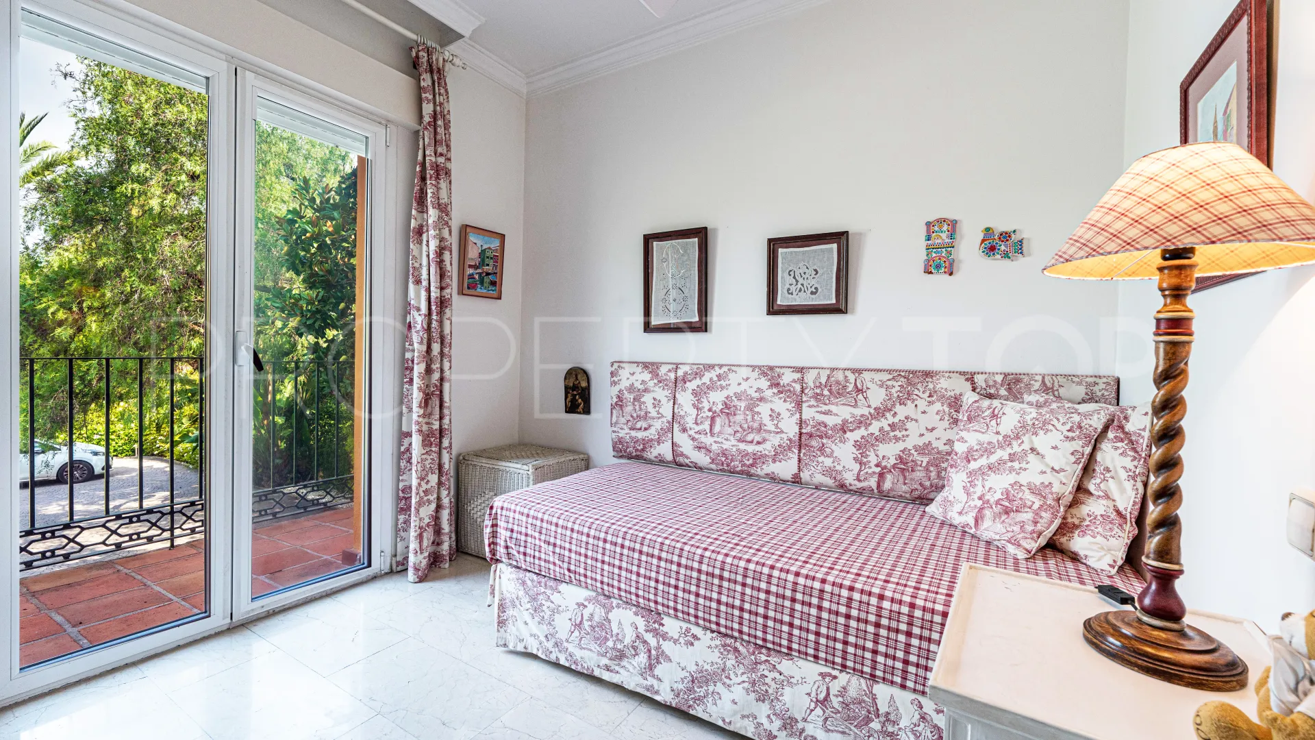For sale Guadalmina Baja town house