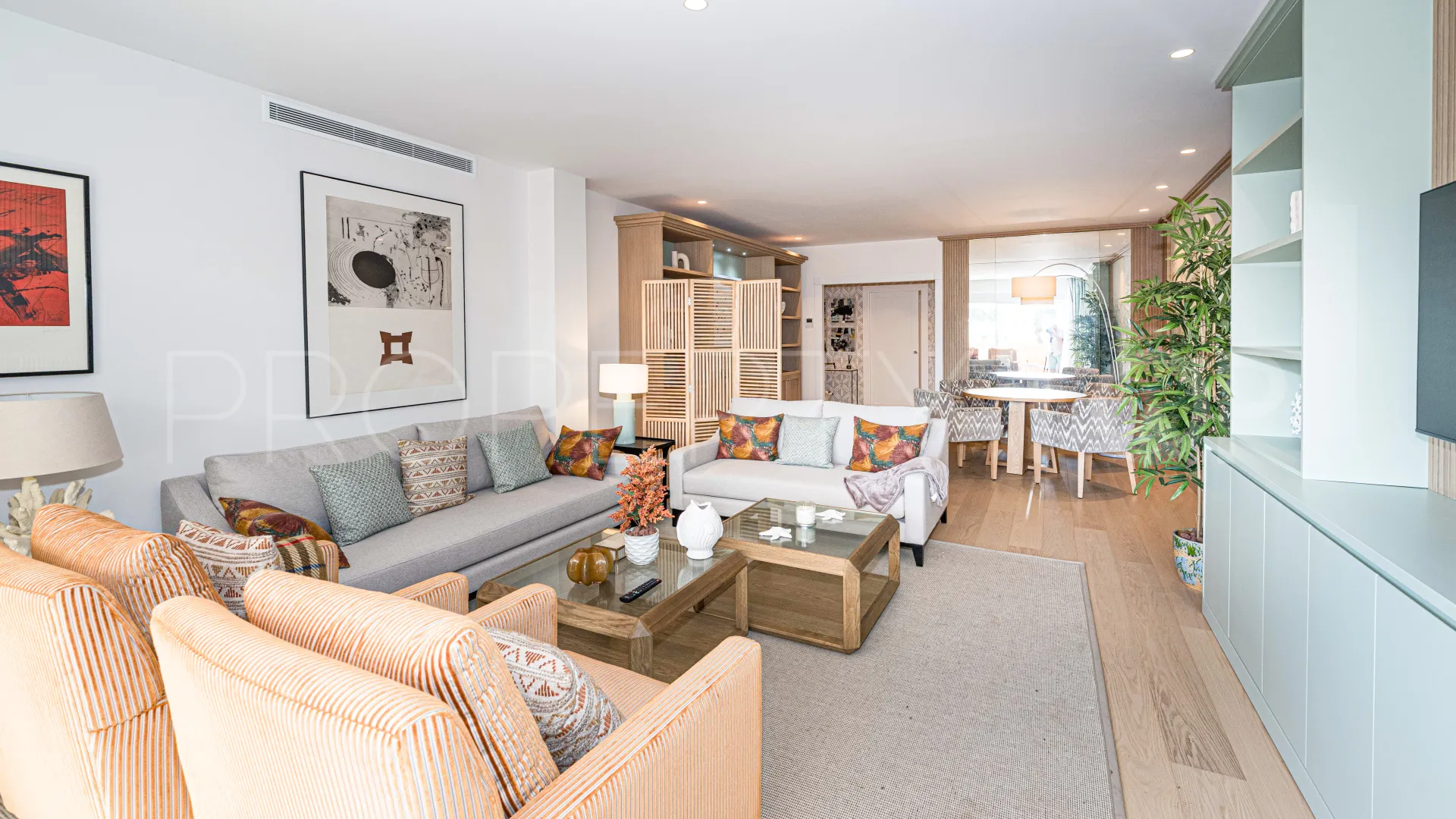 Apartamento en venta en Alhambra del Golf