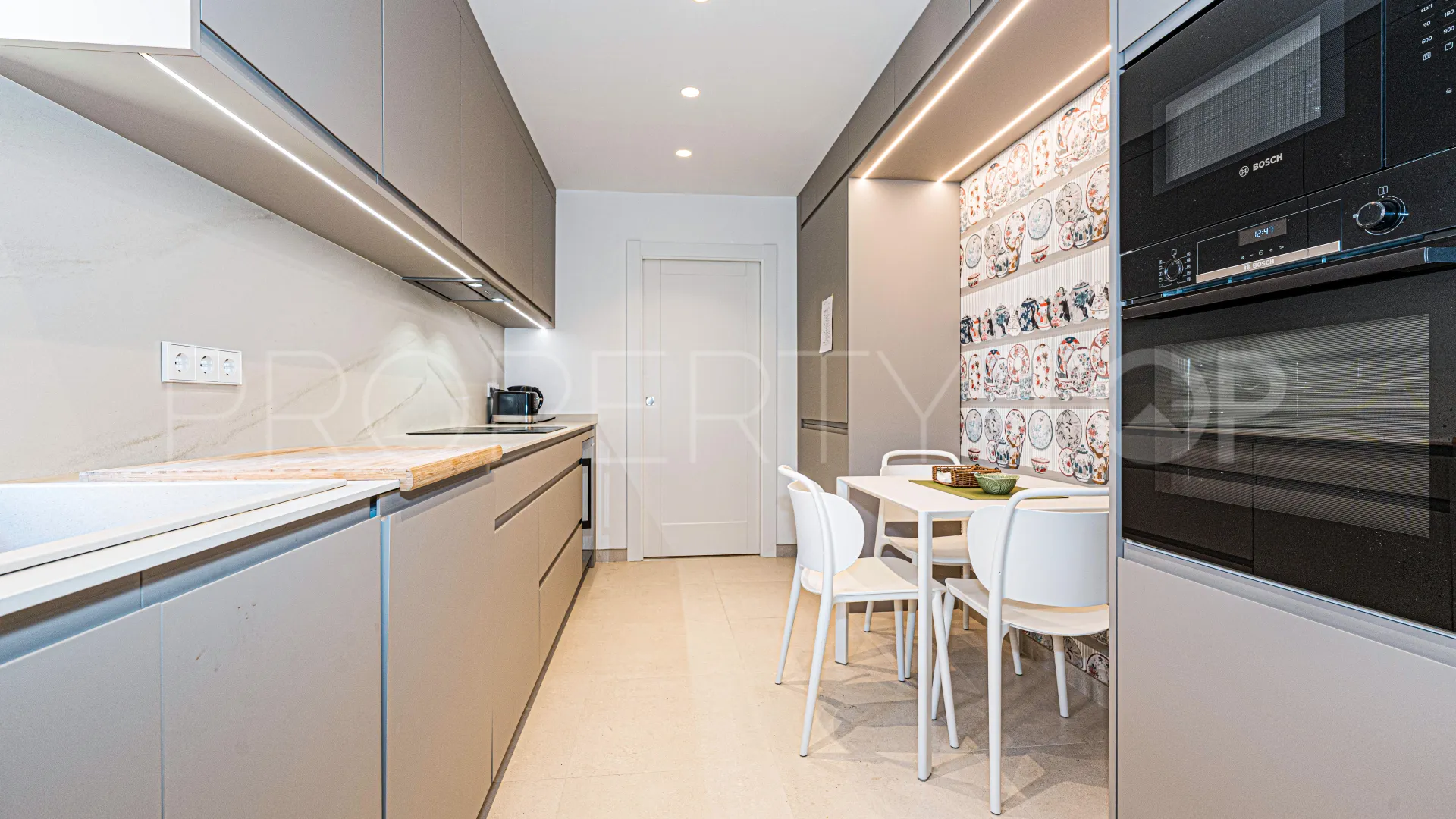 Apartamento en venta en Alhambra del Golf