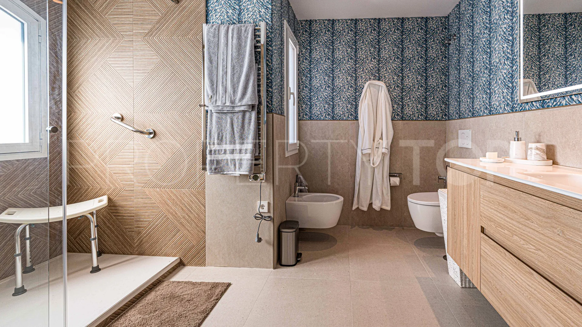 Apartamento en venta en Alhambra del Golf
