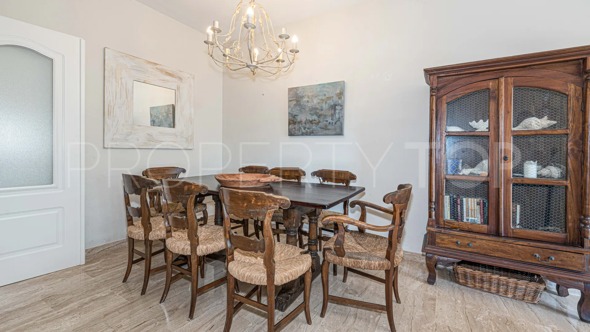 Comprar apartamento en Alhambra del Golf