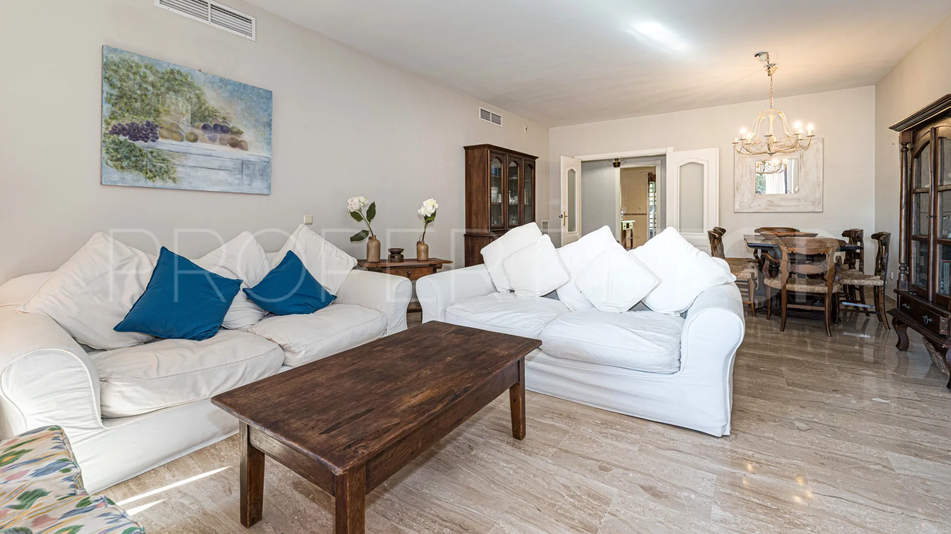Comprar apartamento en Alhambra del Golf