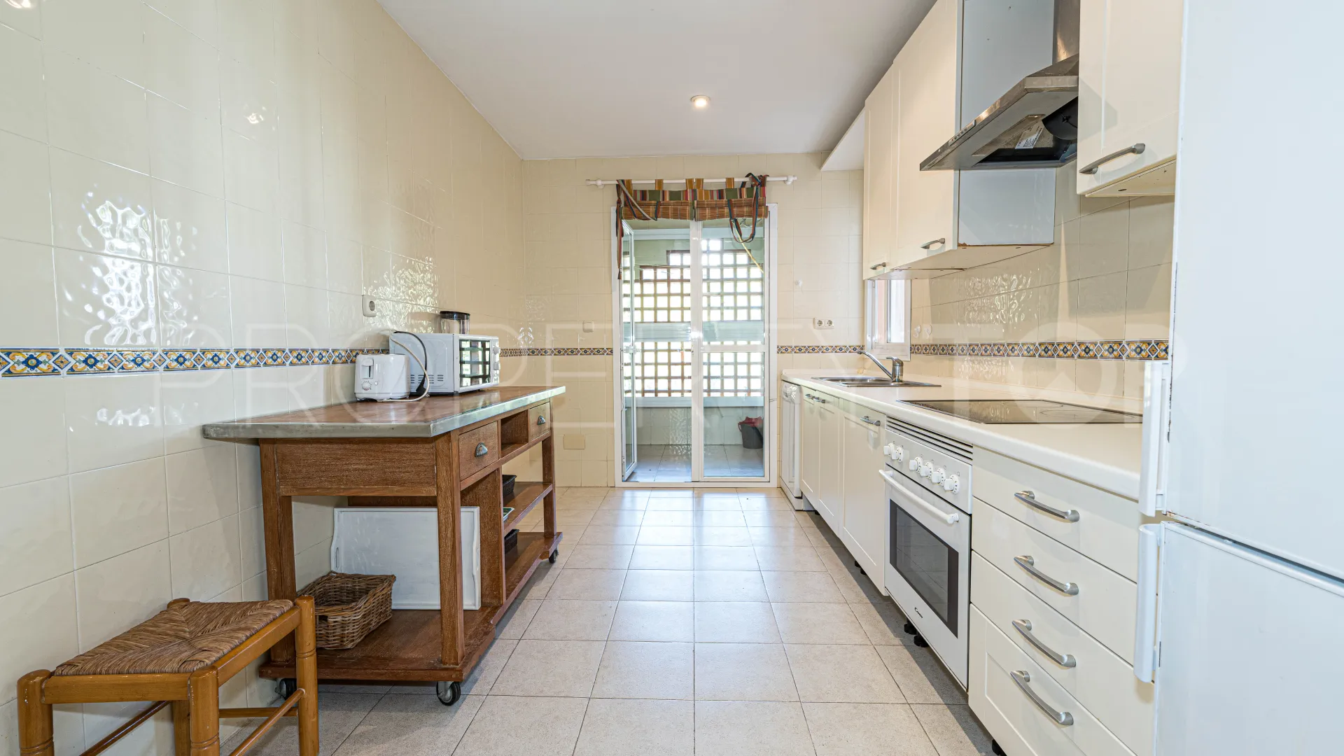 Comprar apartamento en Alhambra del Golf