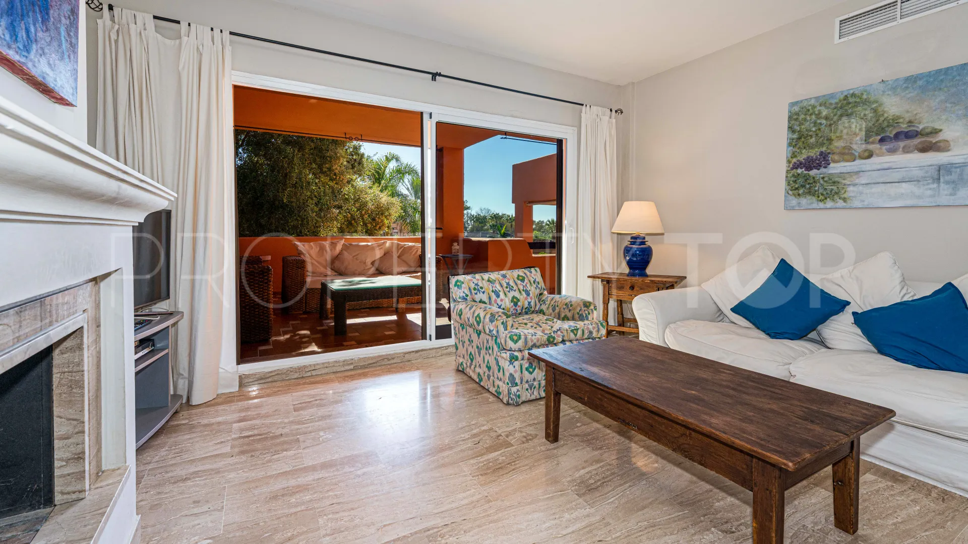 Comprar apartamento en Alhambra del Golf