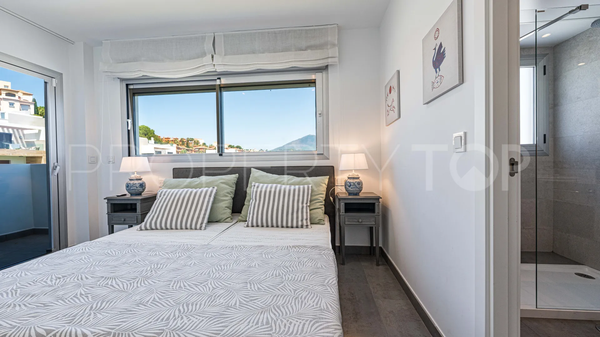 2 bedrooms Marques de Guadalmina duplex penthouse for sale